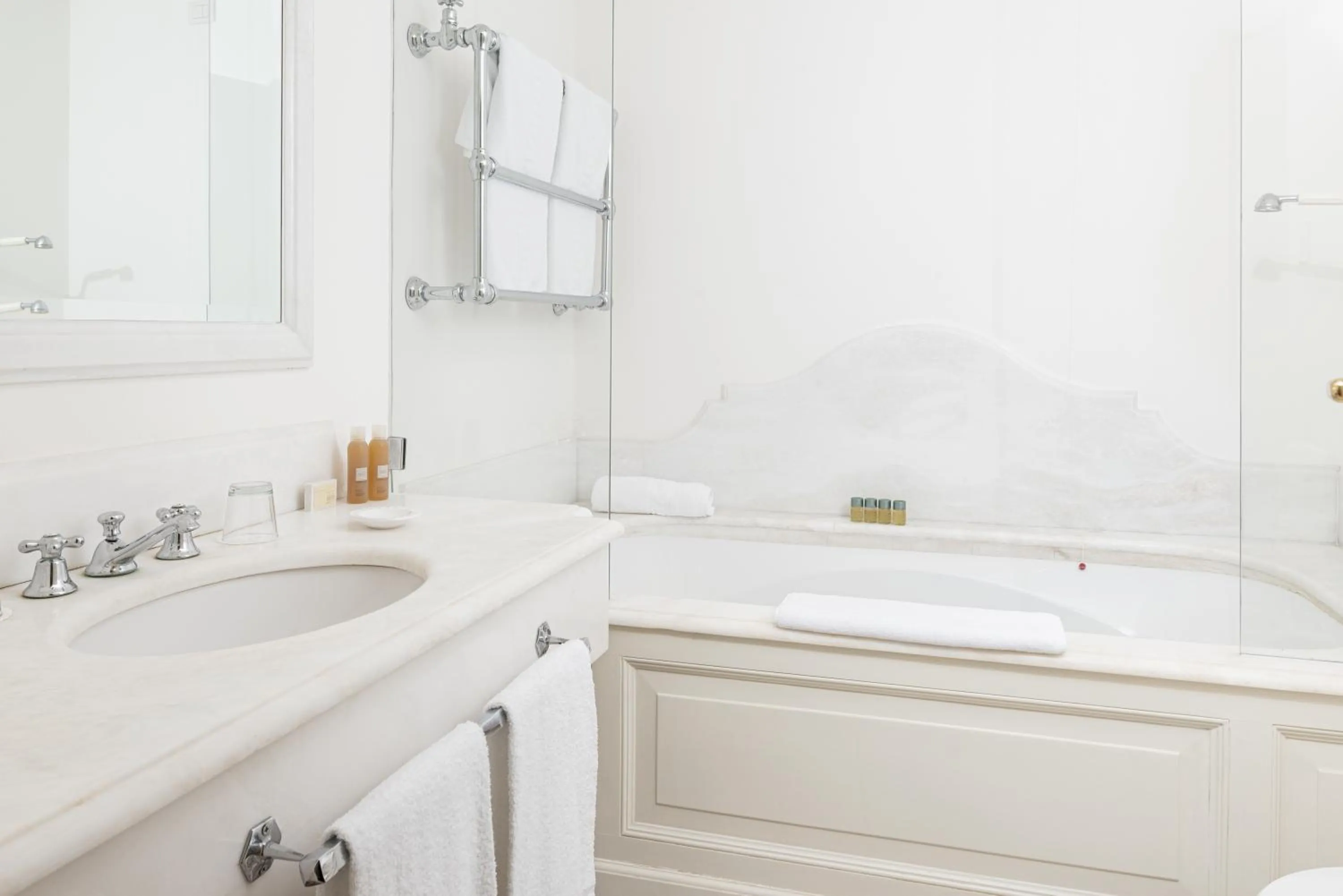 Bathroom in Palazzo Belmonte