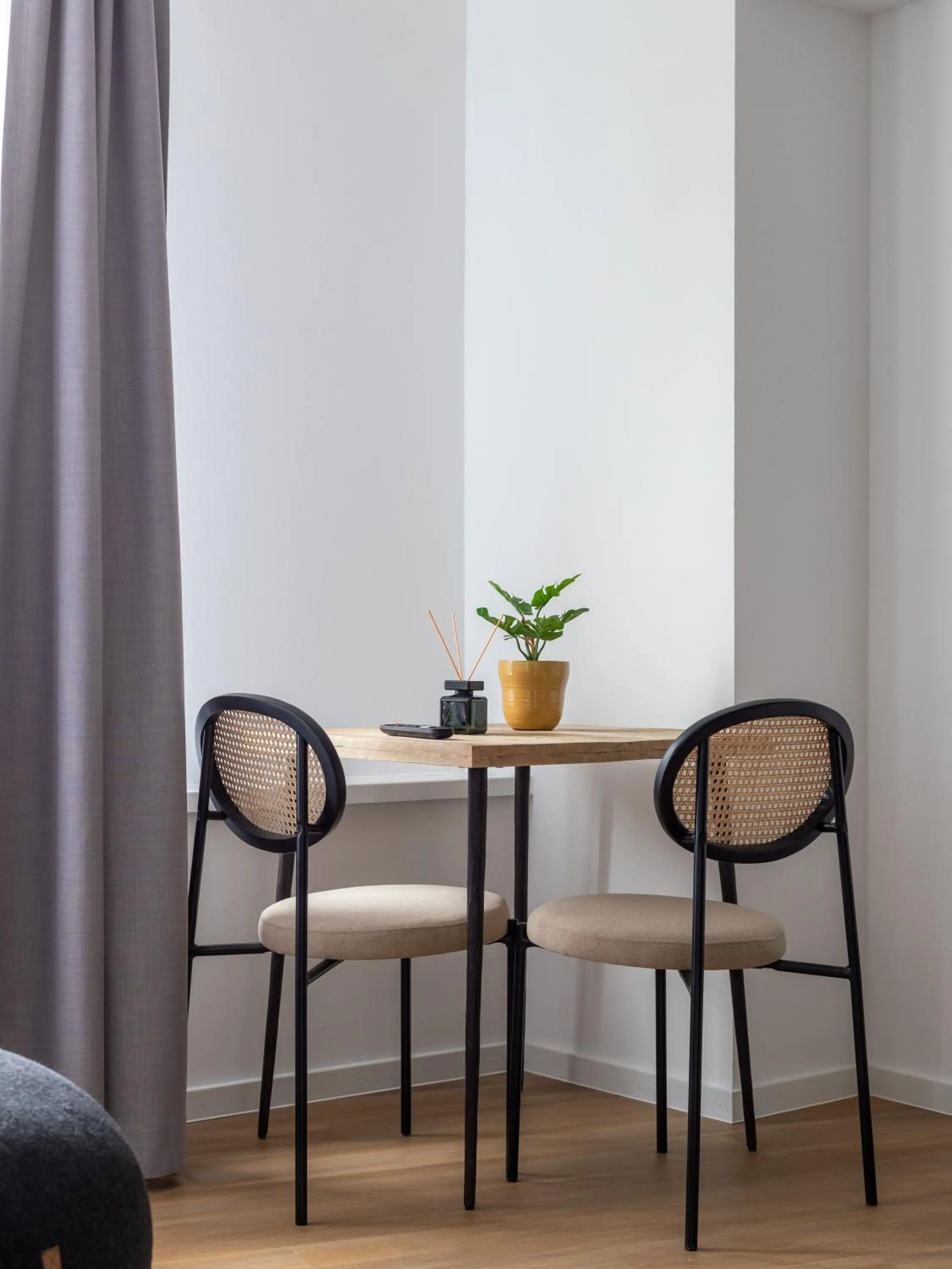 Seating area in Limehome Essen Kettwiger Straße