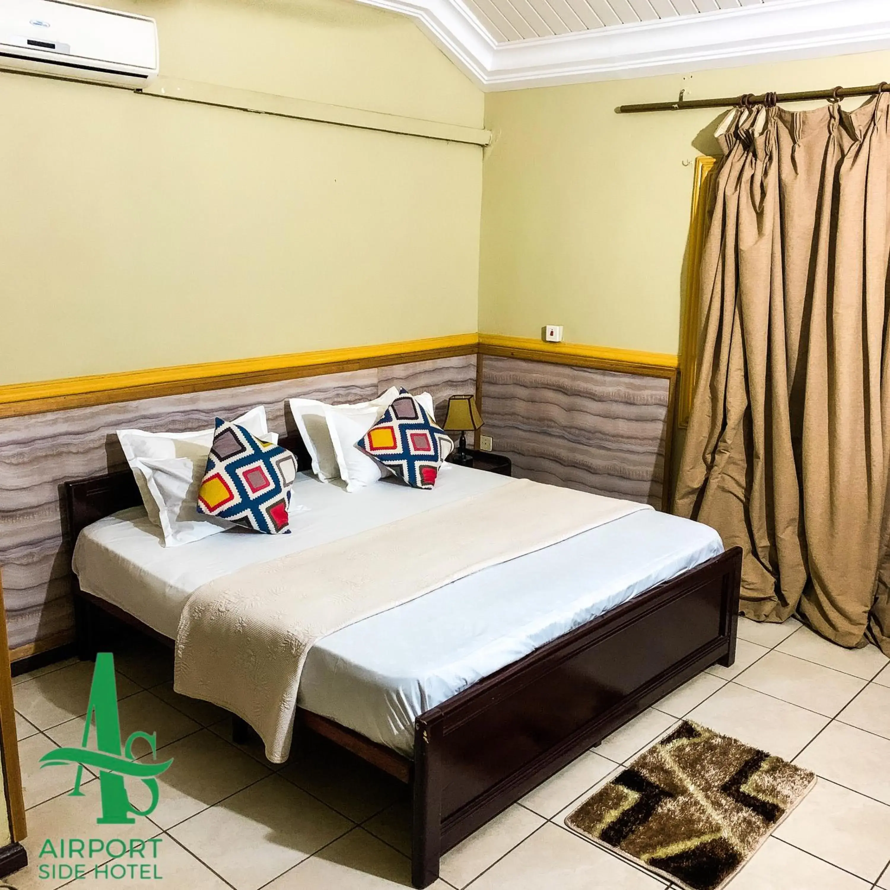 Double Room with Private Bathroom in Airport Side Hotel Double Room with Private Bathroom in Airport Side Hotel