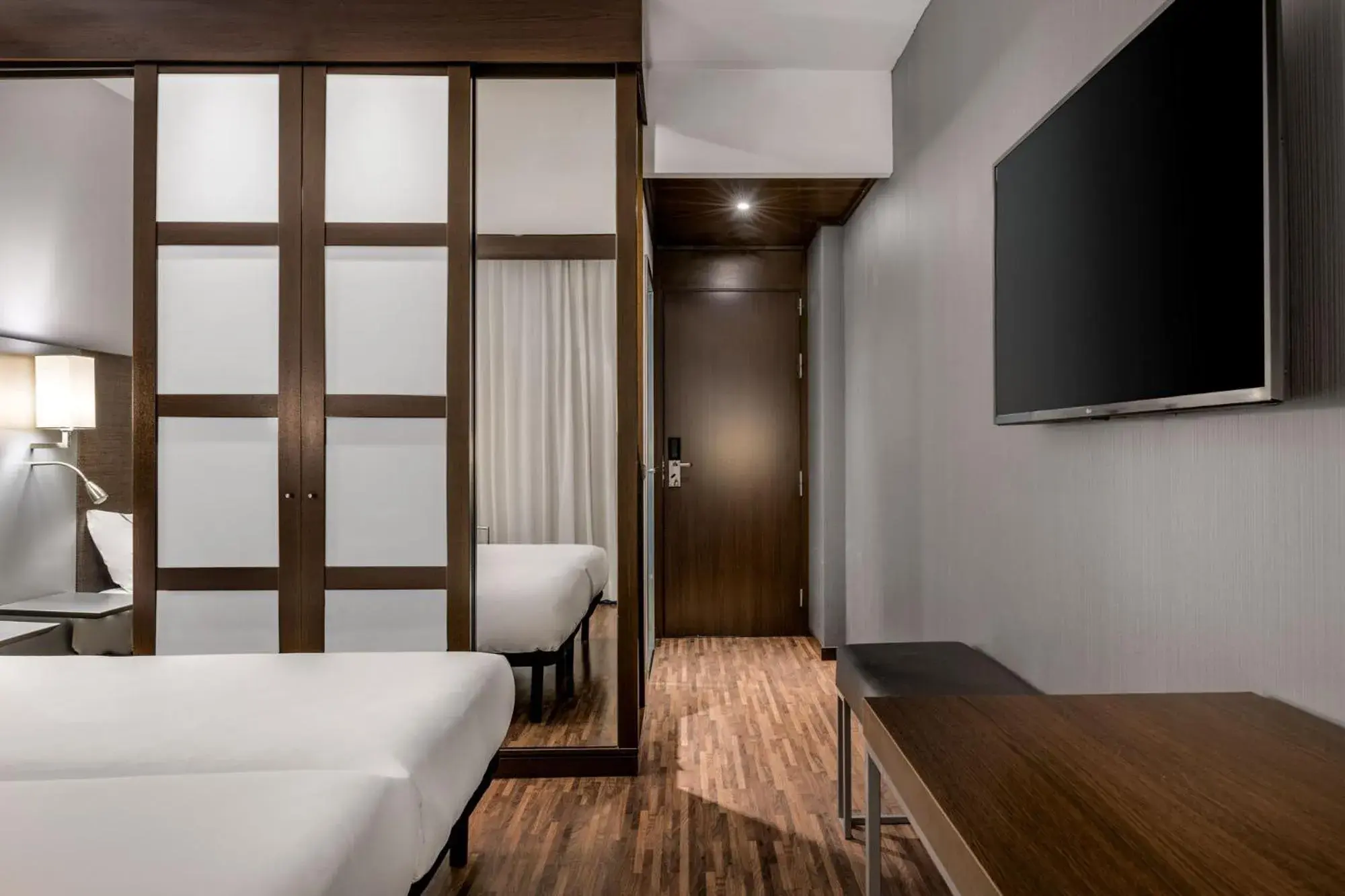 Standard Twin Room, Guest room in AC Hotel by Marriott Pisa Standard Twin Room, Guest room in AC Hotel by Marriott Pisa