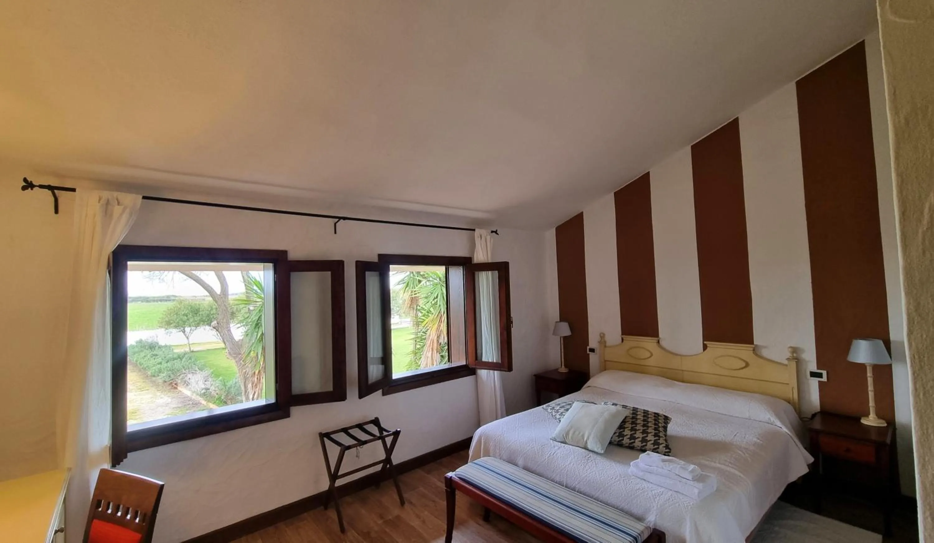 Bedroom, Bed in Is Benas Country Lodge