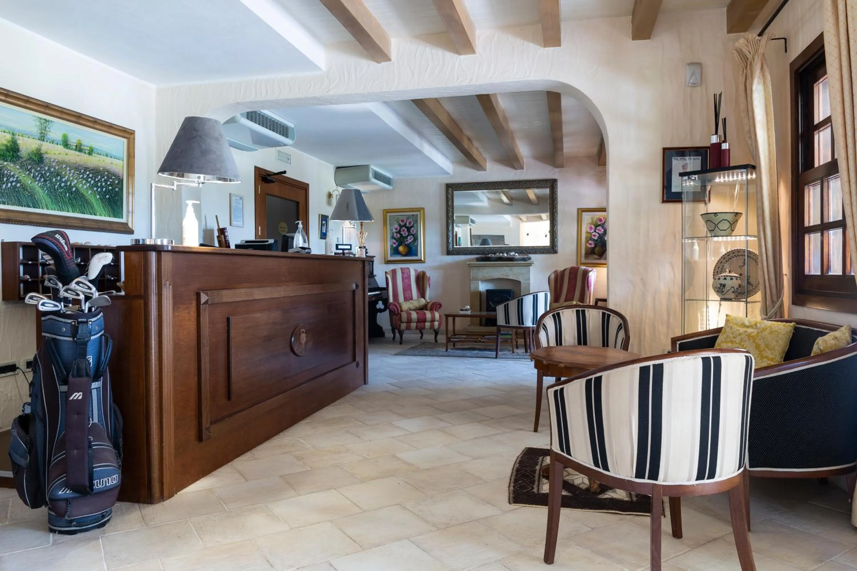 Lobby or reception in Is Benas Country Lodge