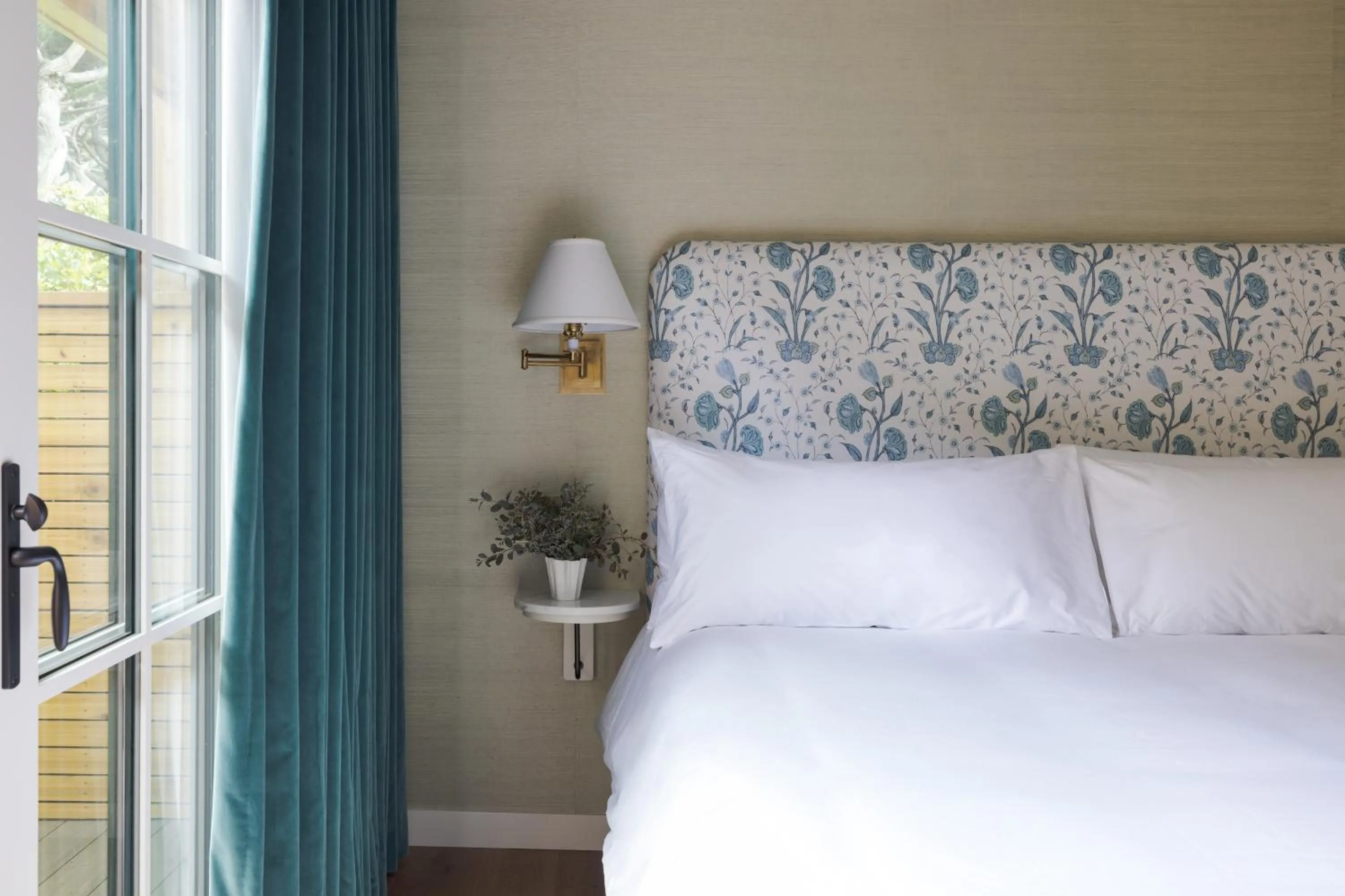 Bed in Villa Mara Carmel