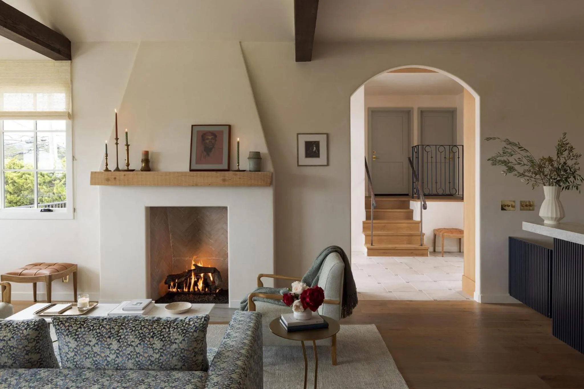 Living room in Villa Mara Carmel