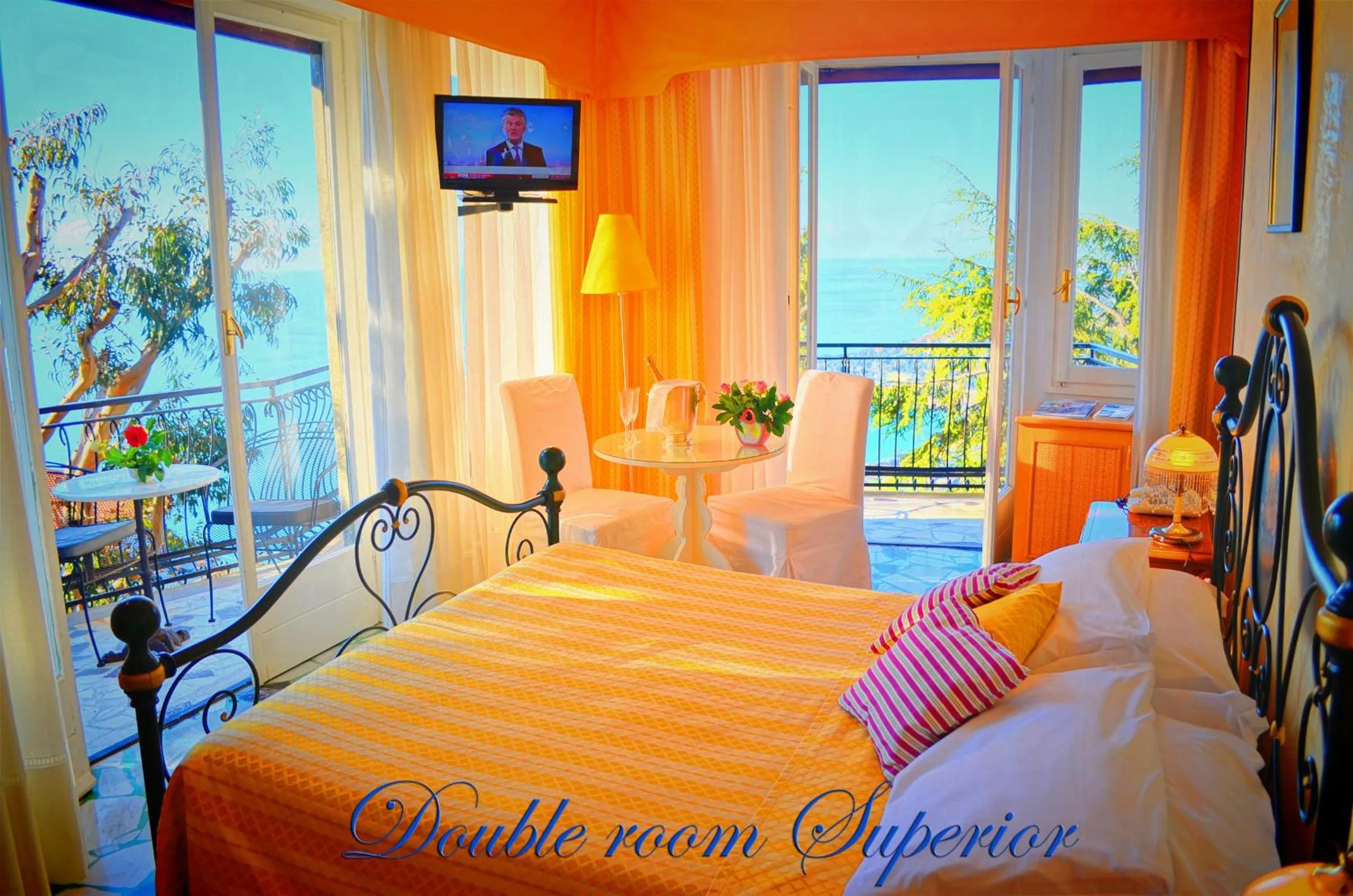 Photo of the whole room in La Riserva di Castel d'Appio- Charme & Relax