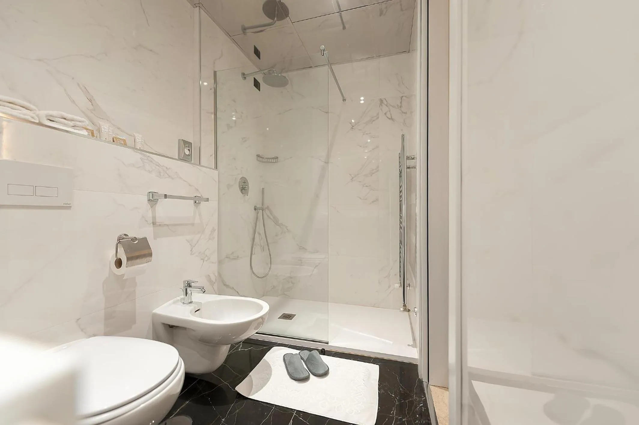 Shower in Best Western Hotel Quattrotorri