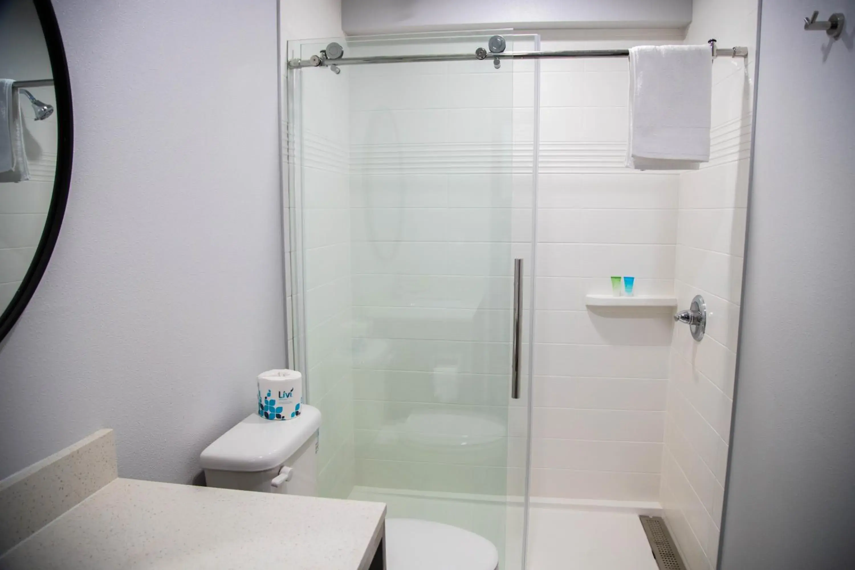 Superior King Room in Pico Rivera Inn and Suites Superior King Room in Pico Rivera Inn and Suites