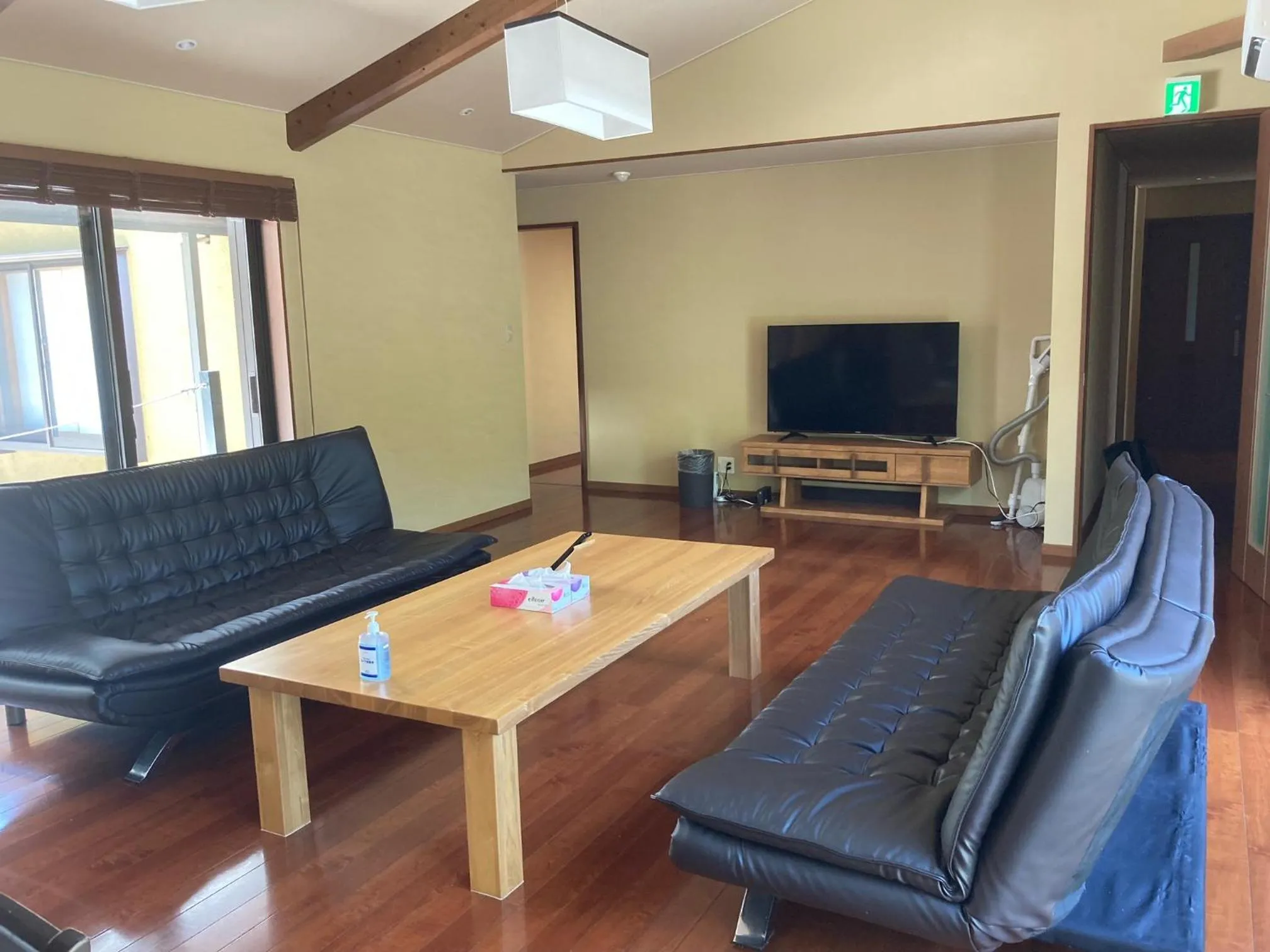 Communal lounge/ TV room in YUFUIN YUKI-AN