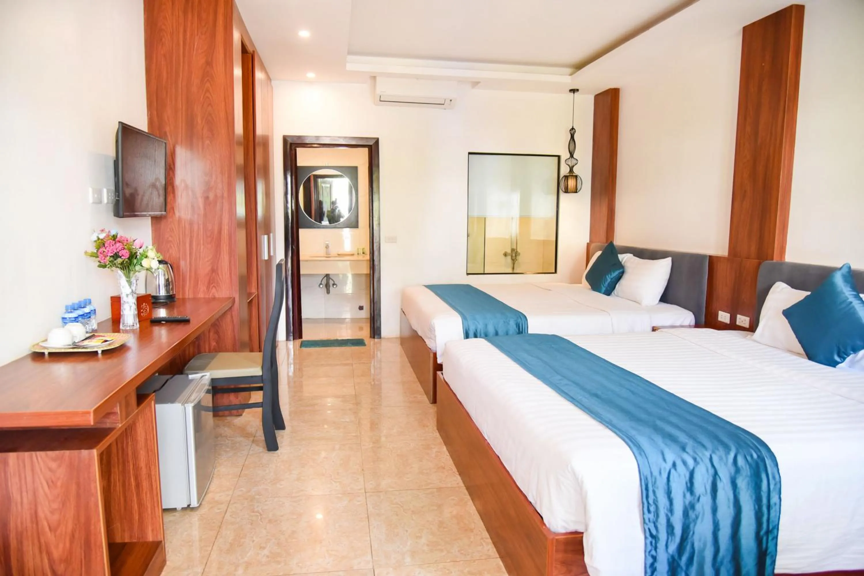 Bed in Vang Vieng Diamond Resort