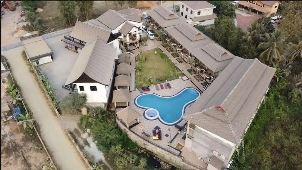 Neighbourhood in Vang Vieng Diamond Resort