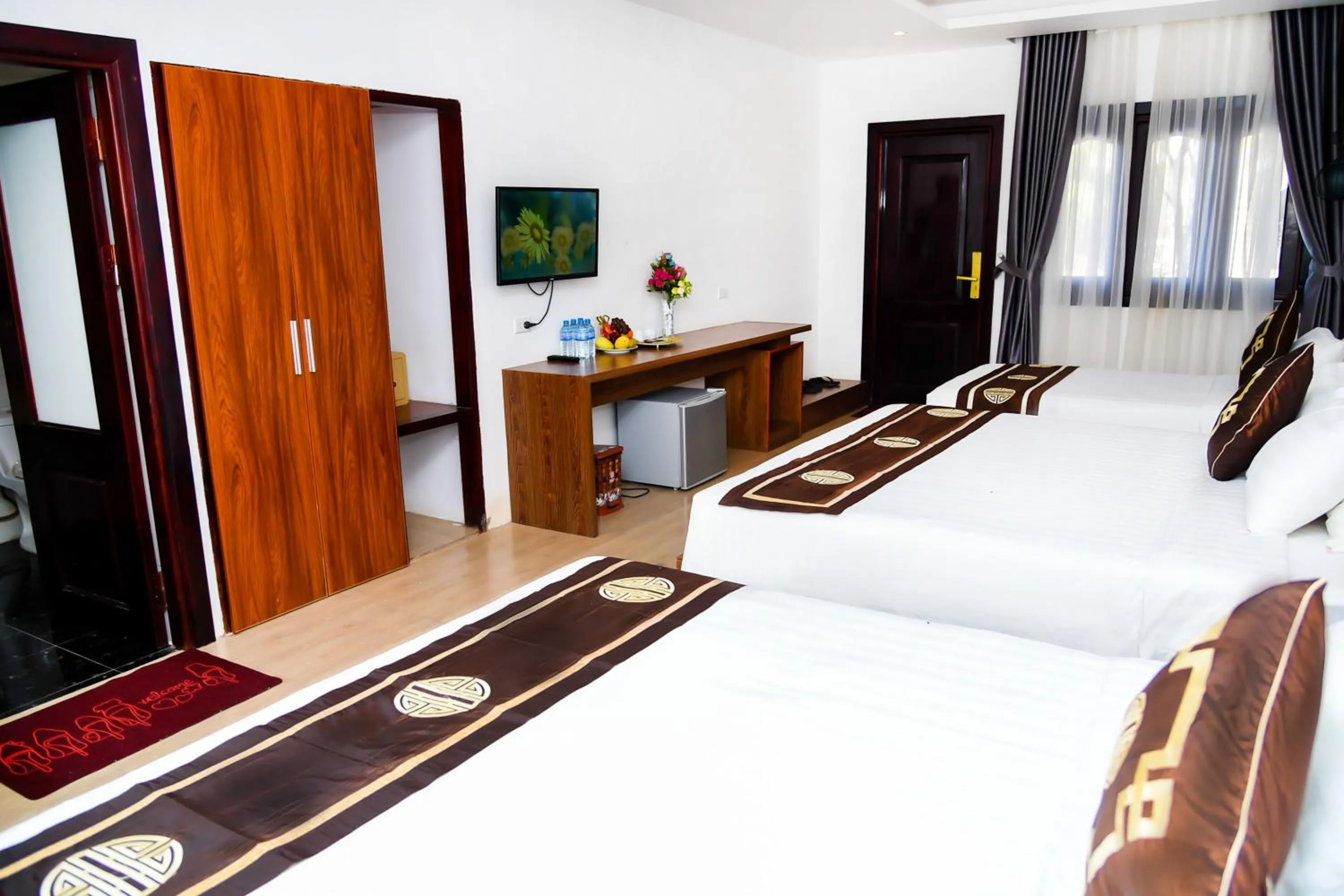 Bed in Vang Vieng Diamond Resort