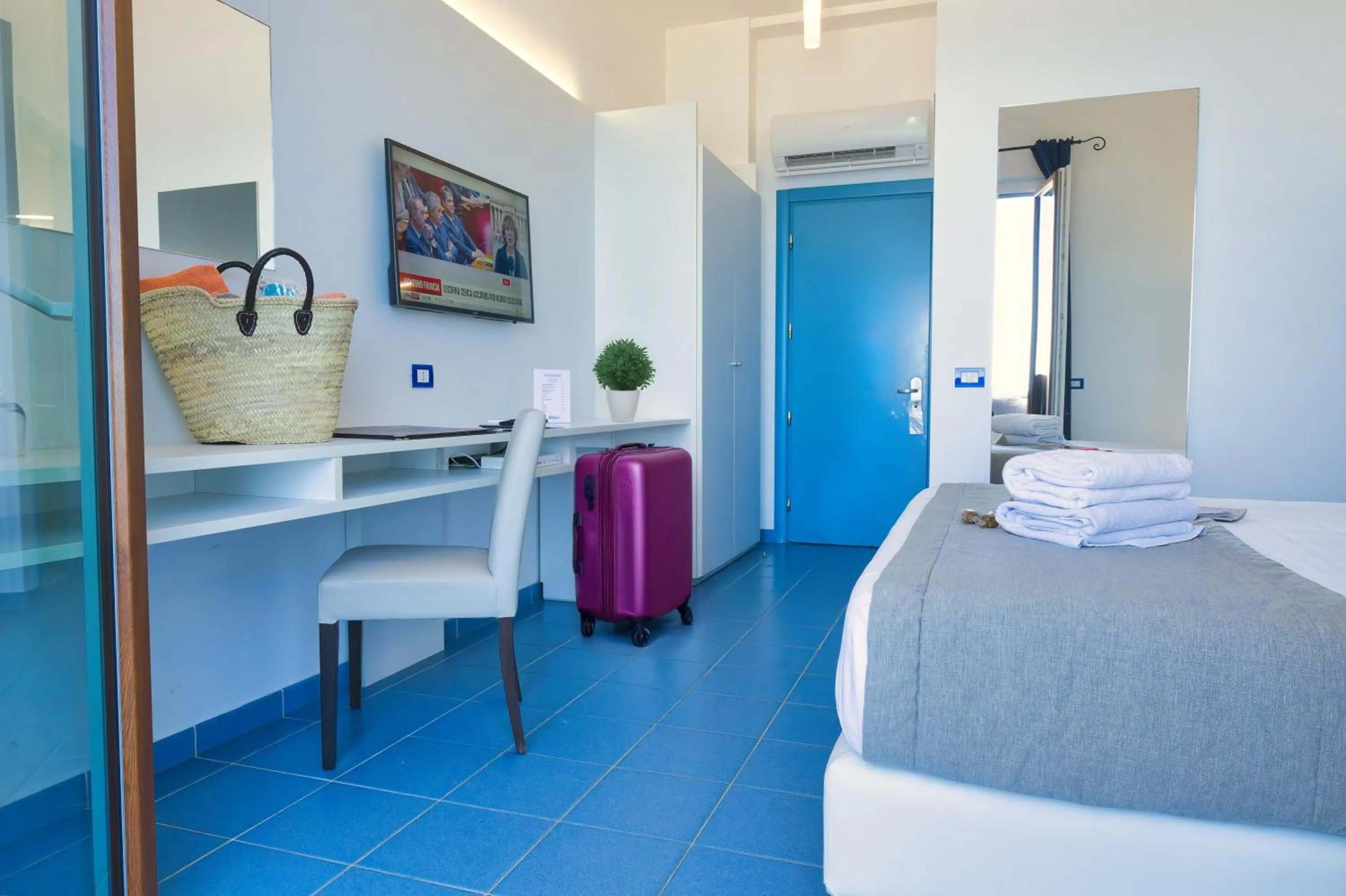 Bed in Hotel La Battigia