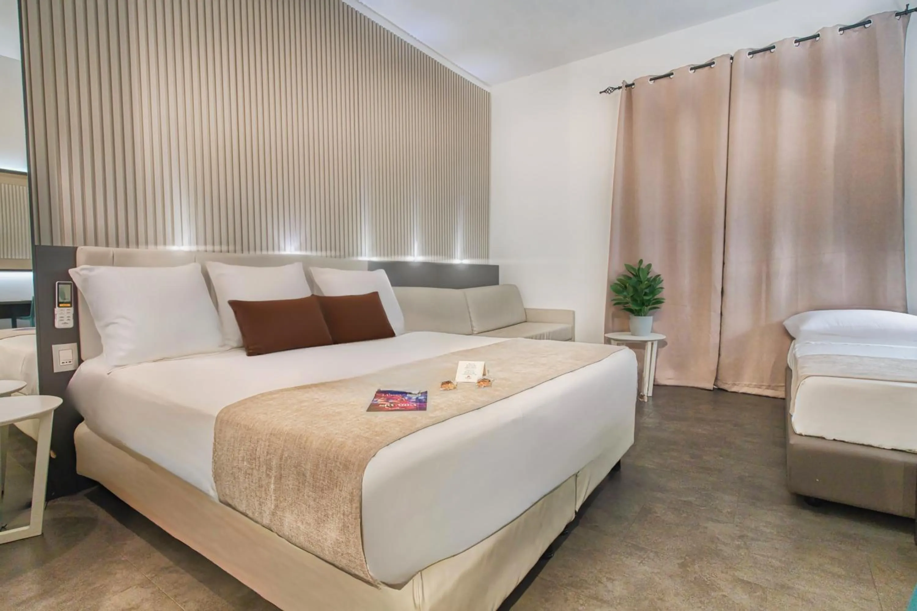 Bed in Hotel La Battigia