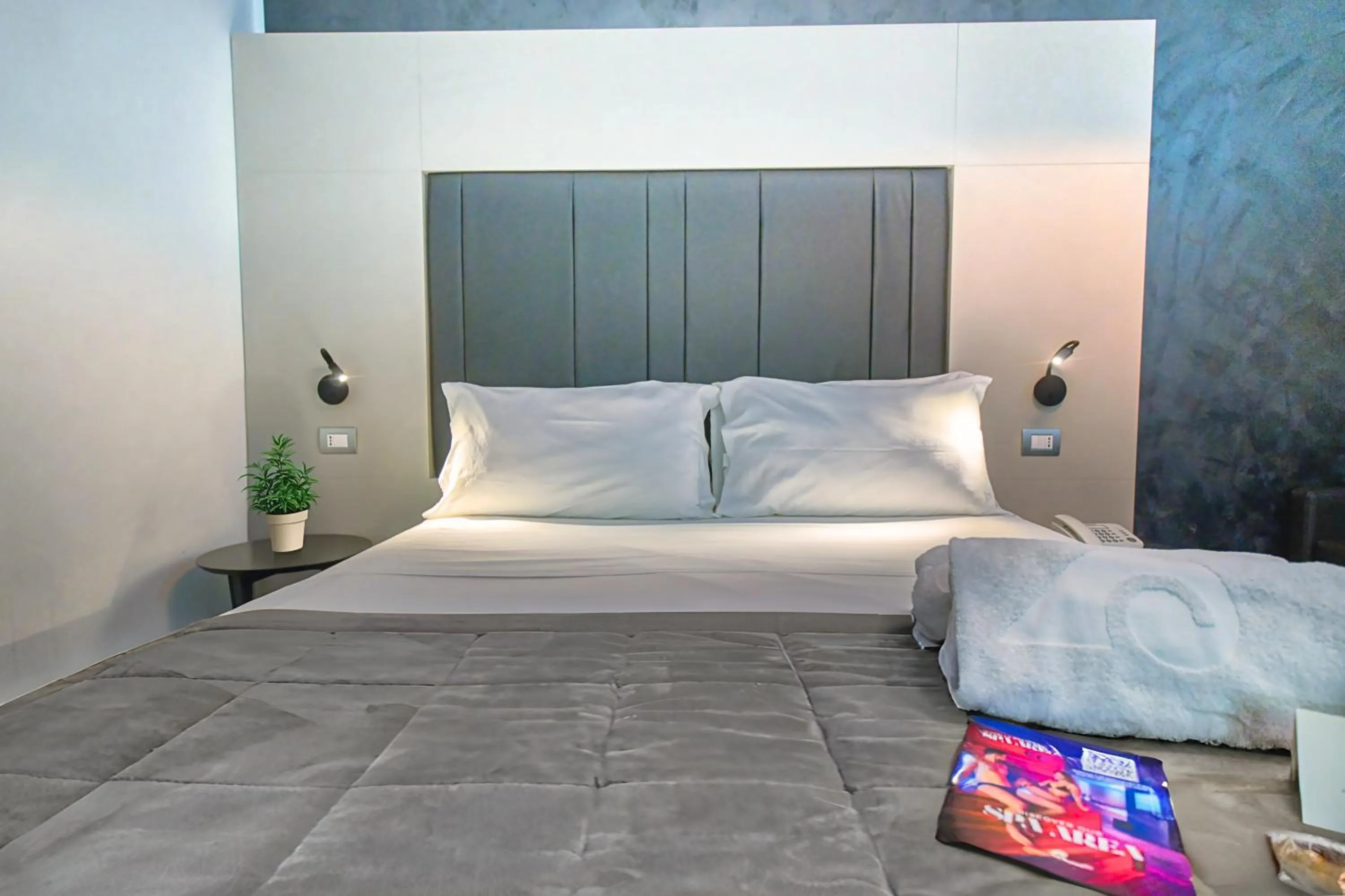 Bed in Hotel La Battigia