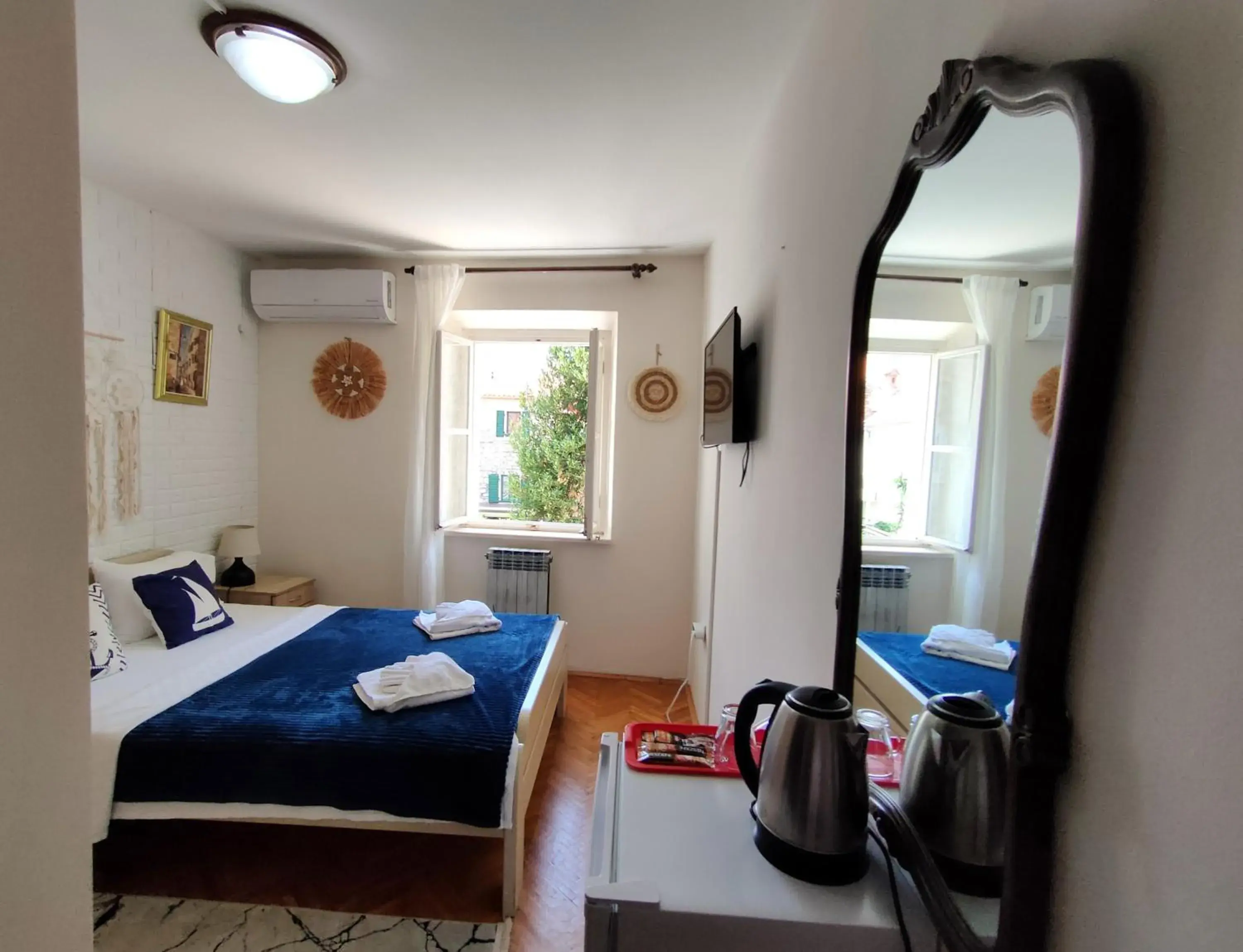 Standard Double Room in Beatrix Suites Standard Double Room in Beatrix Suites