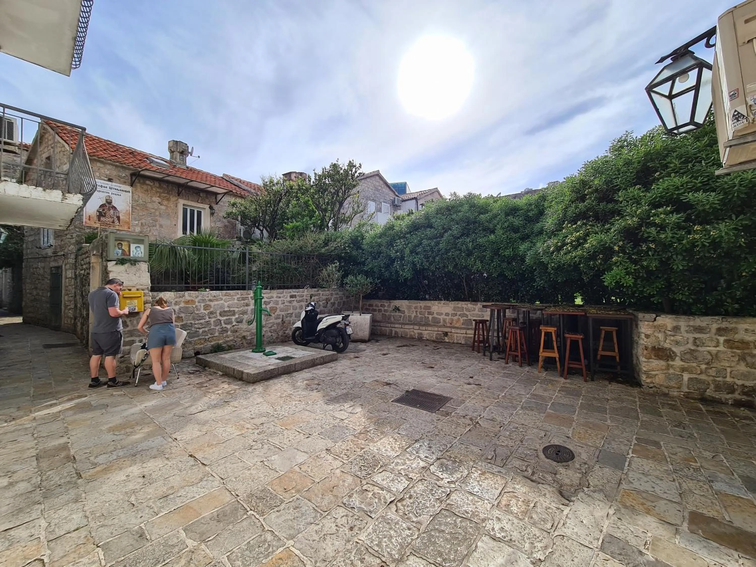 Neighbourhood in Beatrix Suites