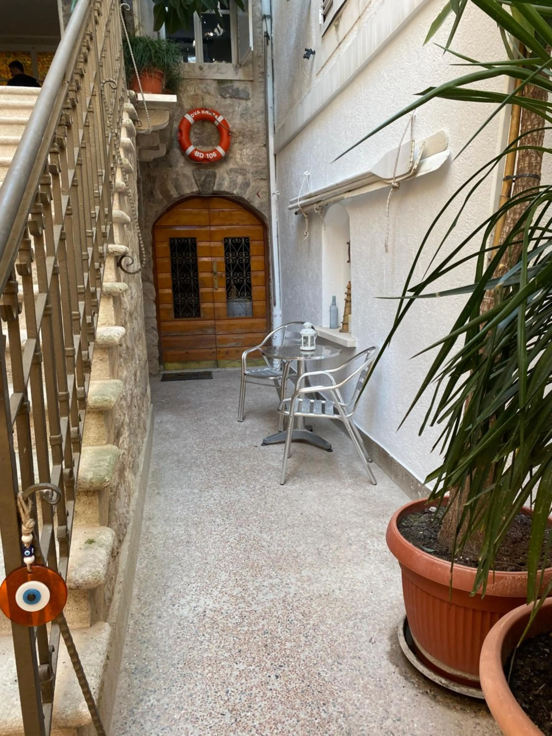 Facade/entrance in Beatrix Suites