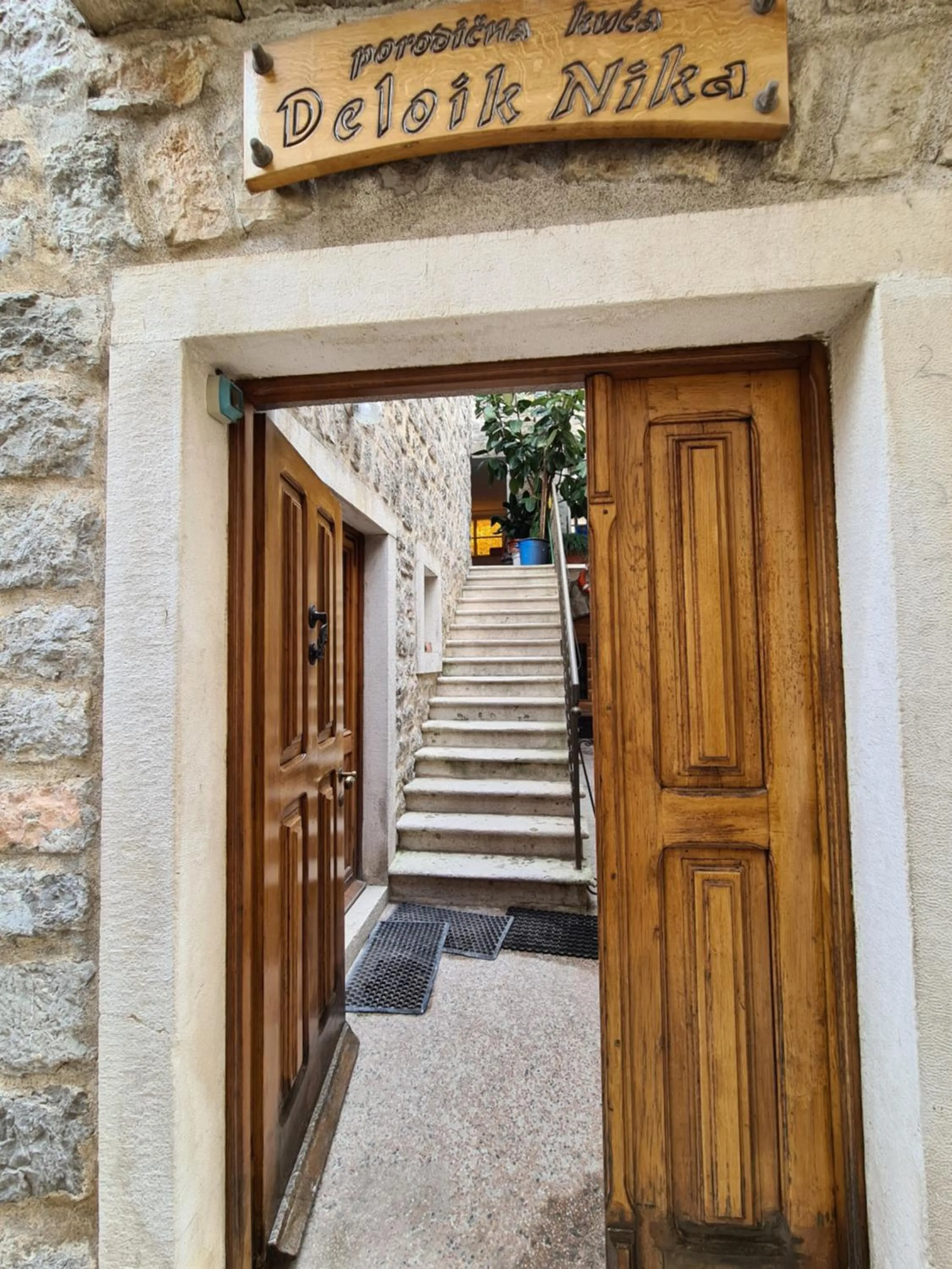 Facade/entrance in Beatrix Suites