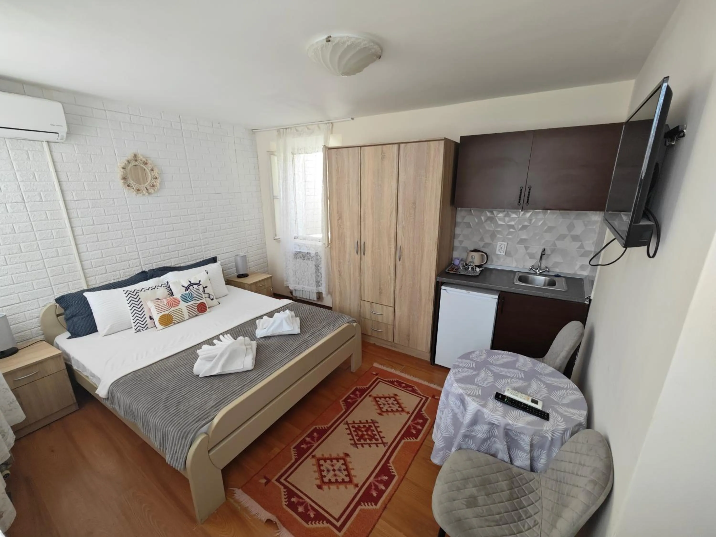 TV and multimedia, Bed in Beatrix Suites