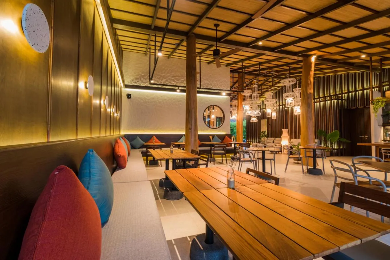 Restaurant/places to eat in The Flow Samui Beach Resort