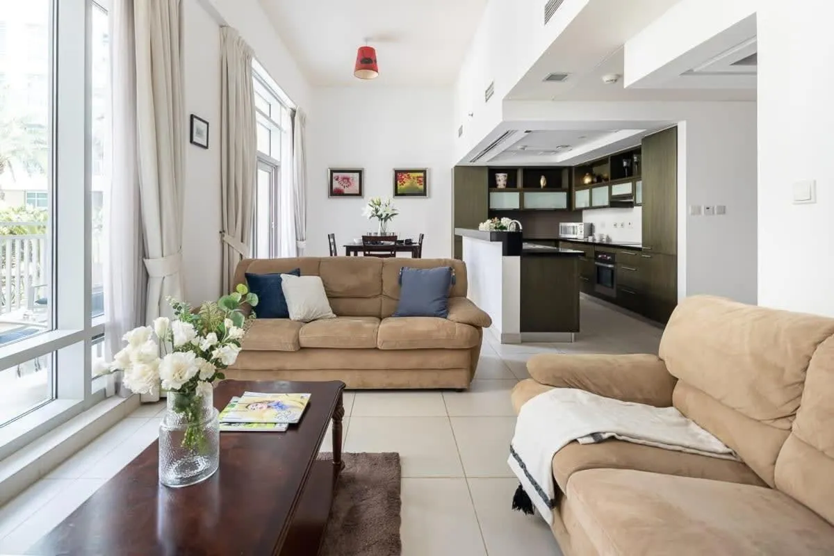 Frank Porter - The Lofts