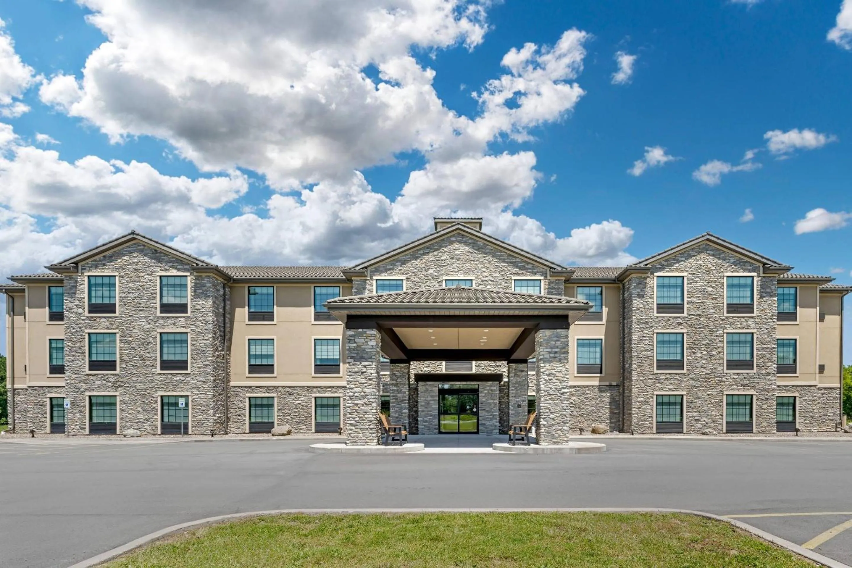 Property building in Comfort Inn & Suites Medina NY near Erie Canal