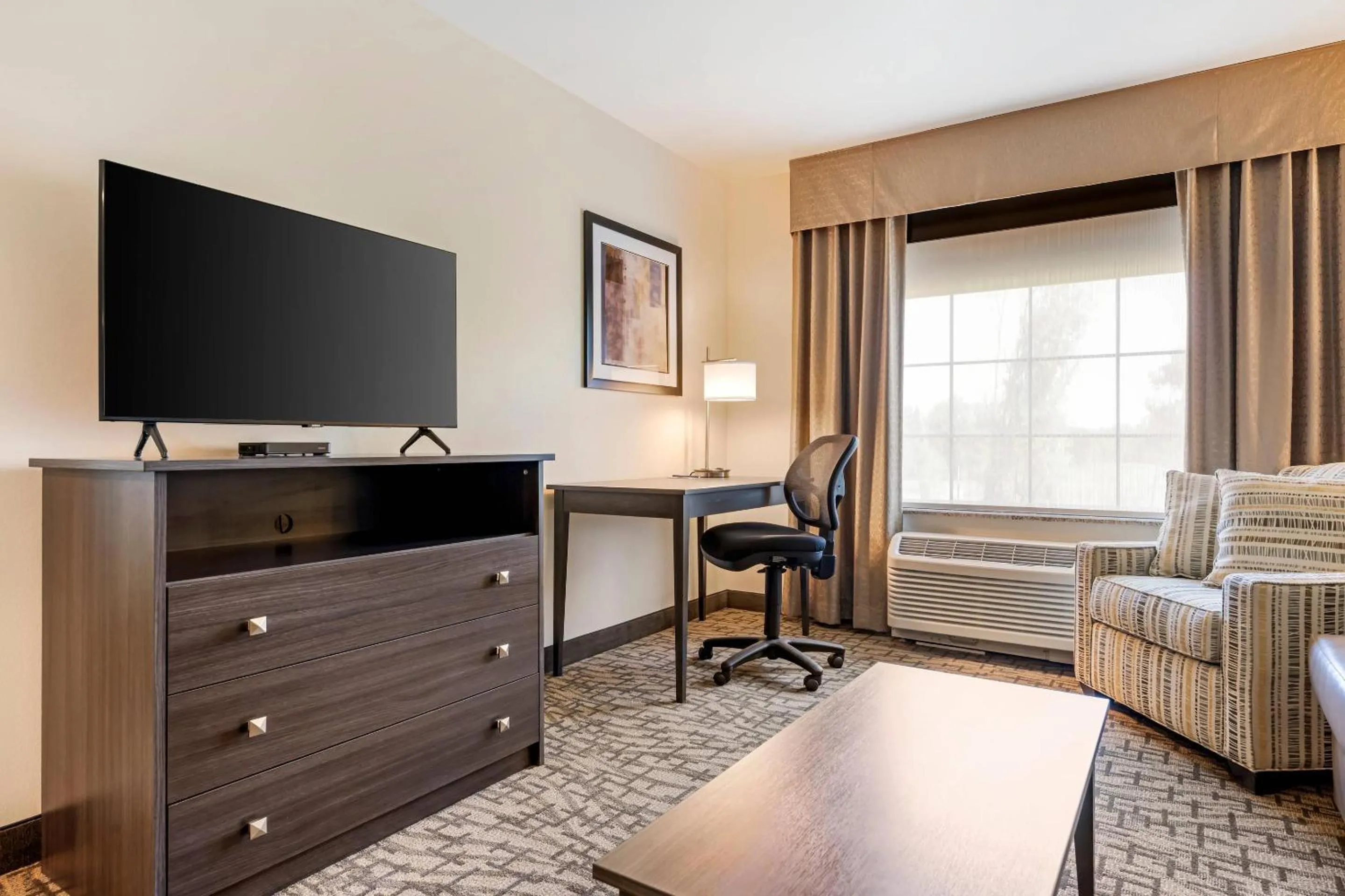 Bedroom in Comfort Inn & Suites Medina NY near Erie Canal