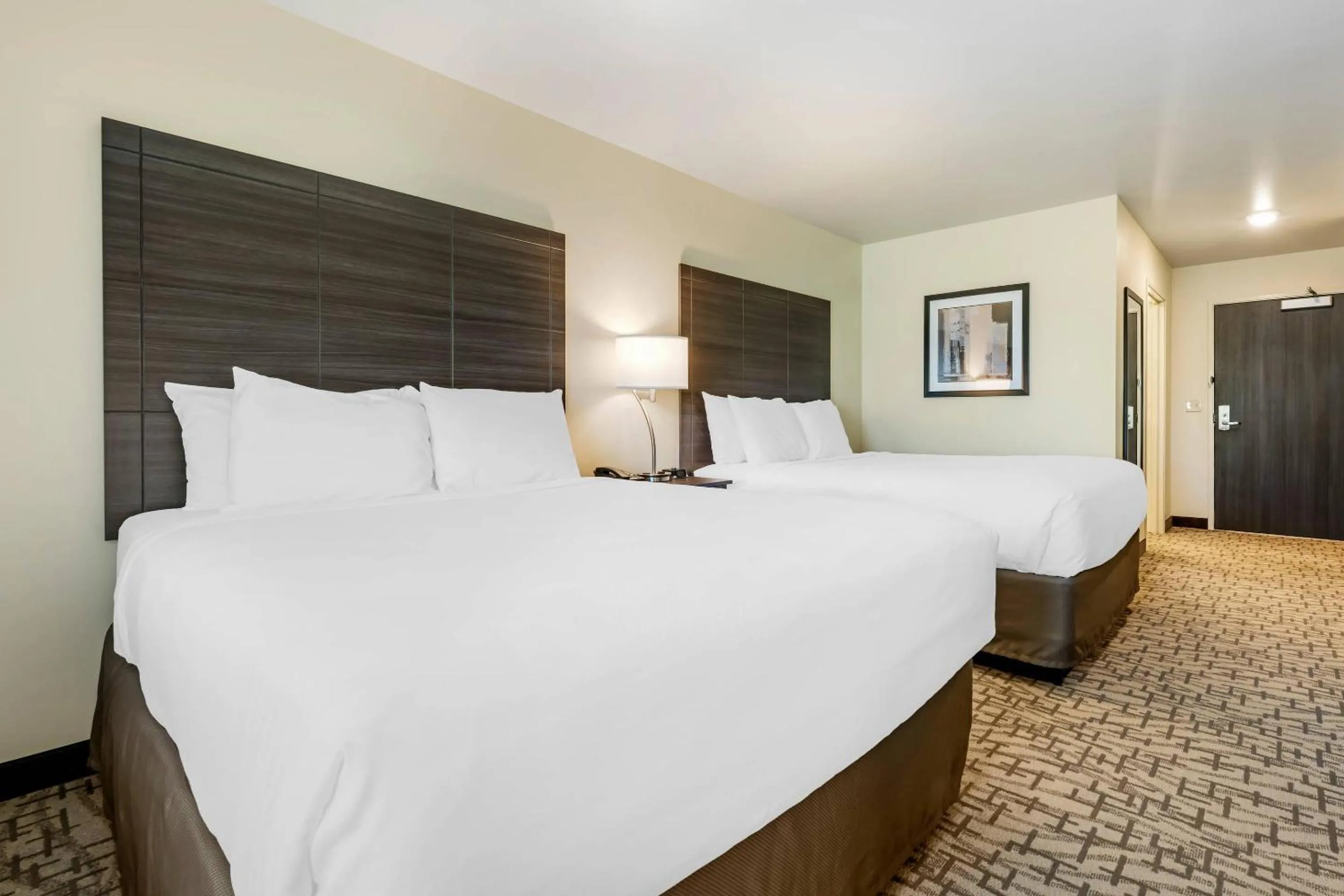 Bedroom, Bed in Comfort Inn & Suites Medina NY near Erie Canal