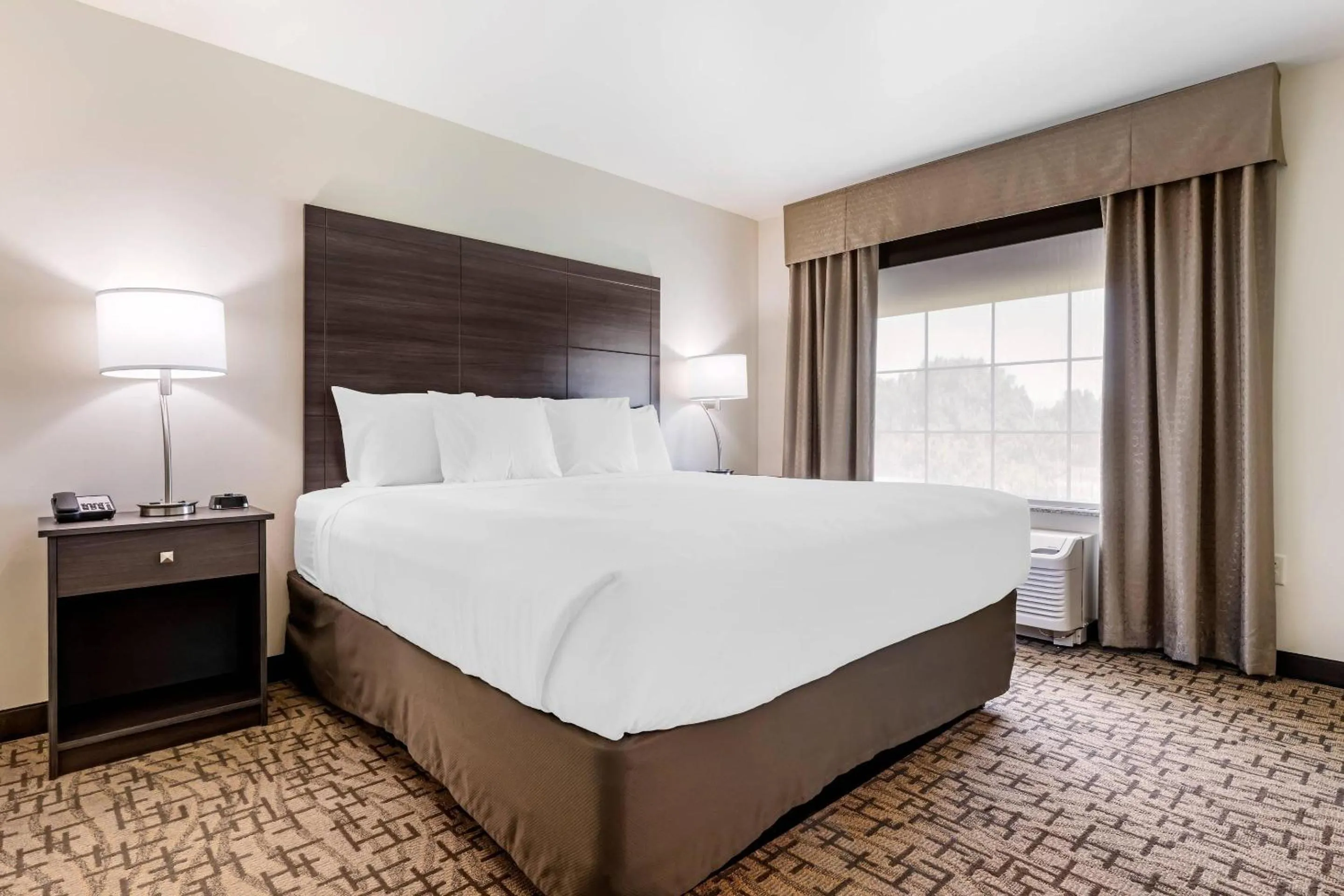 Bedroom, Bed in Comfort Inn & Suites Medina NY near Erie Canal