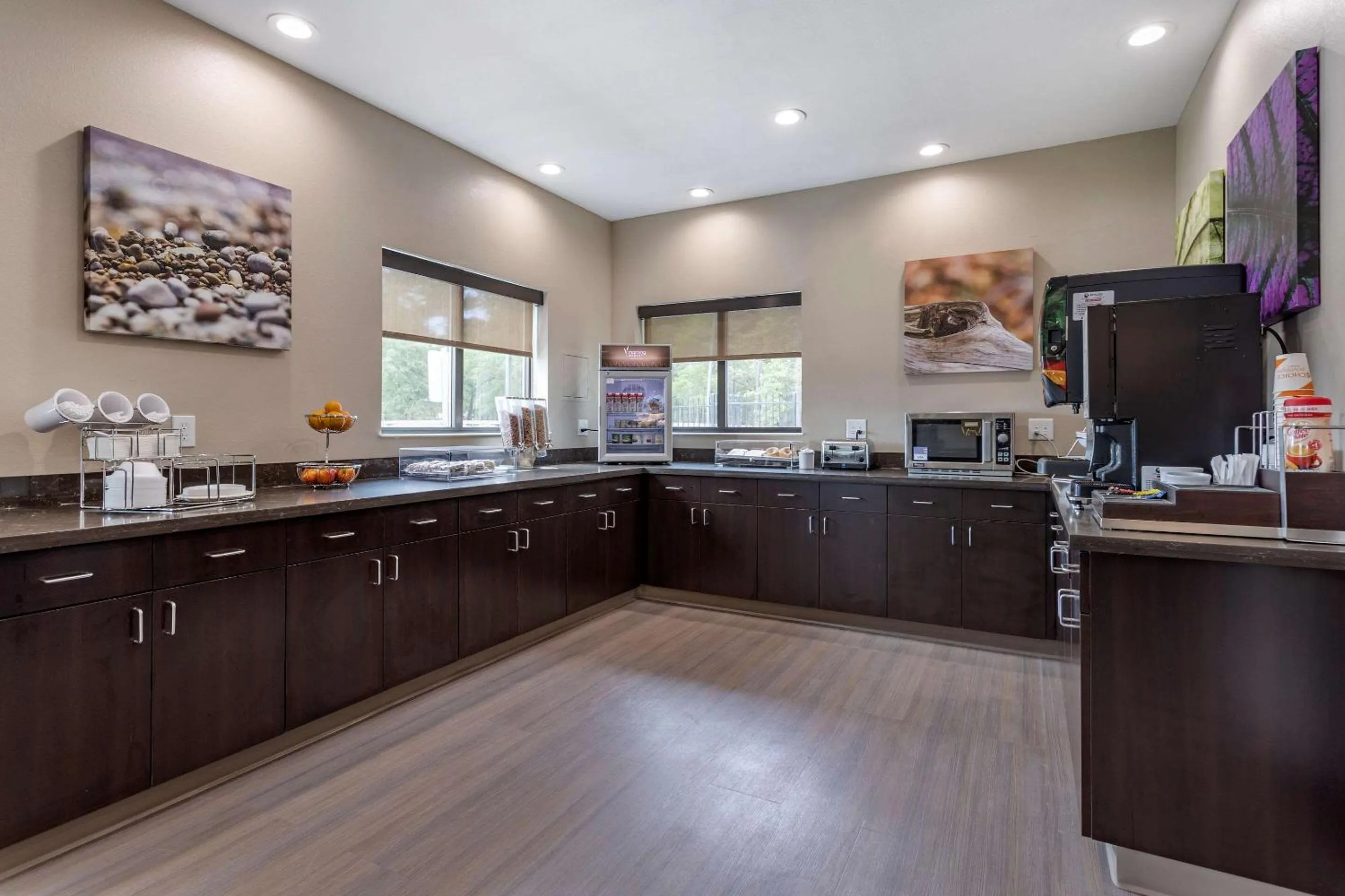 Breakfast in Sleep Inn & Suites Crosby