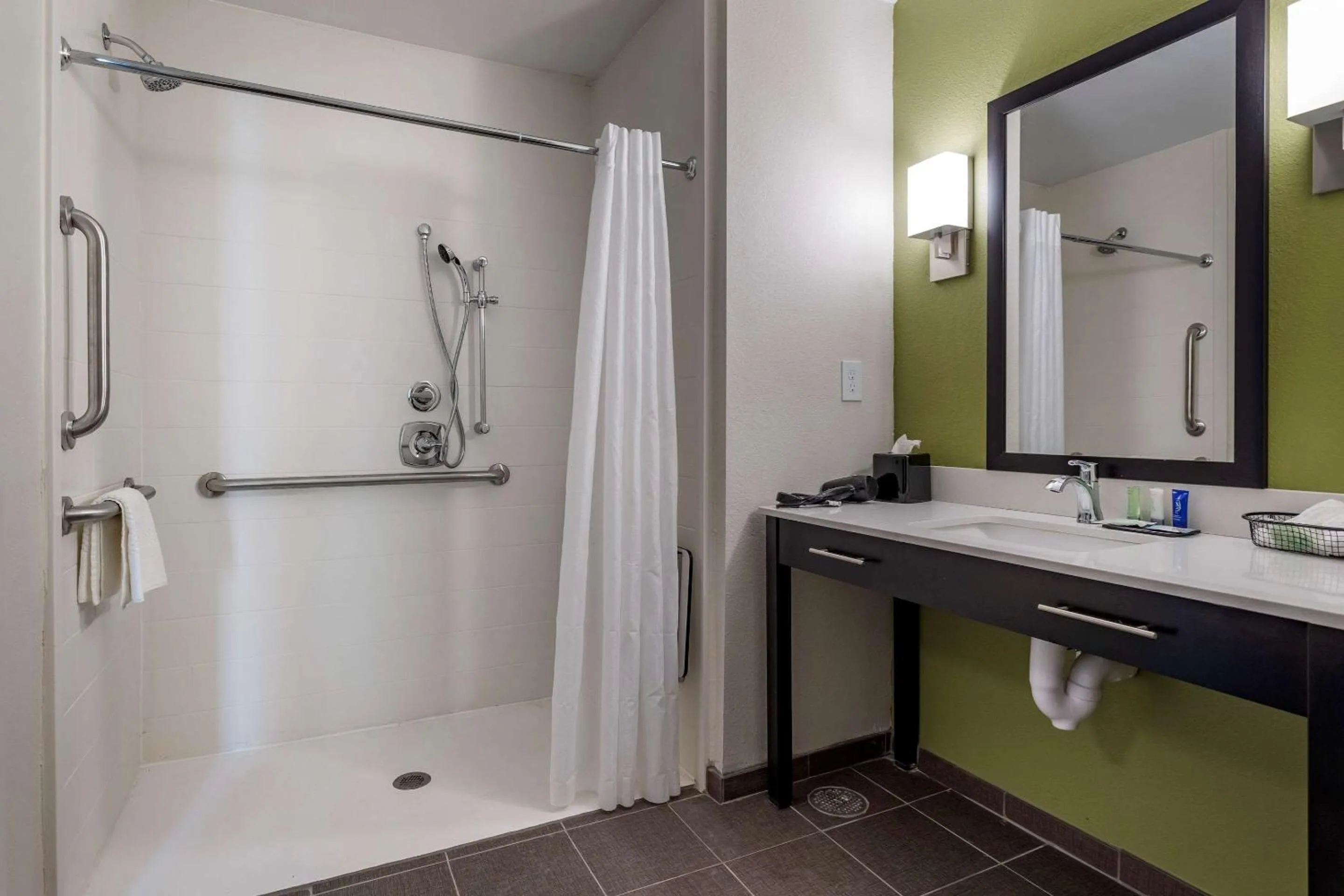 Bedroom in Sleep Inn & Suites Crosby