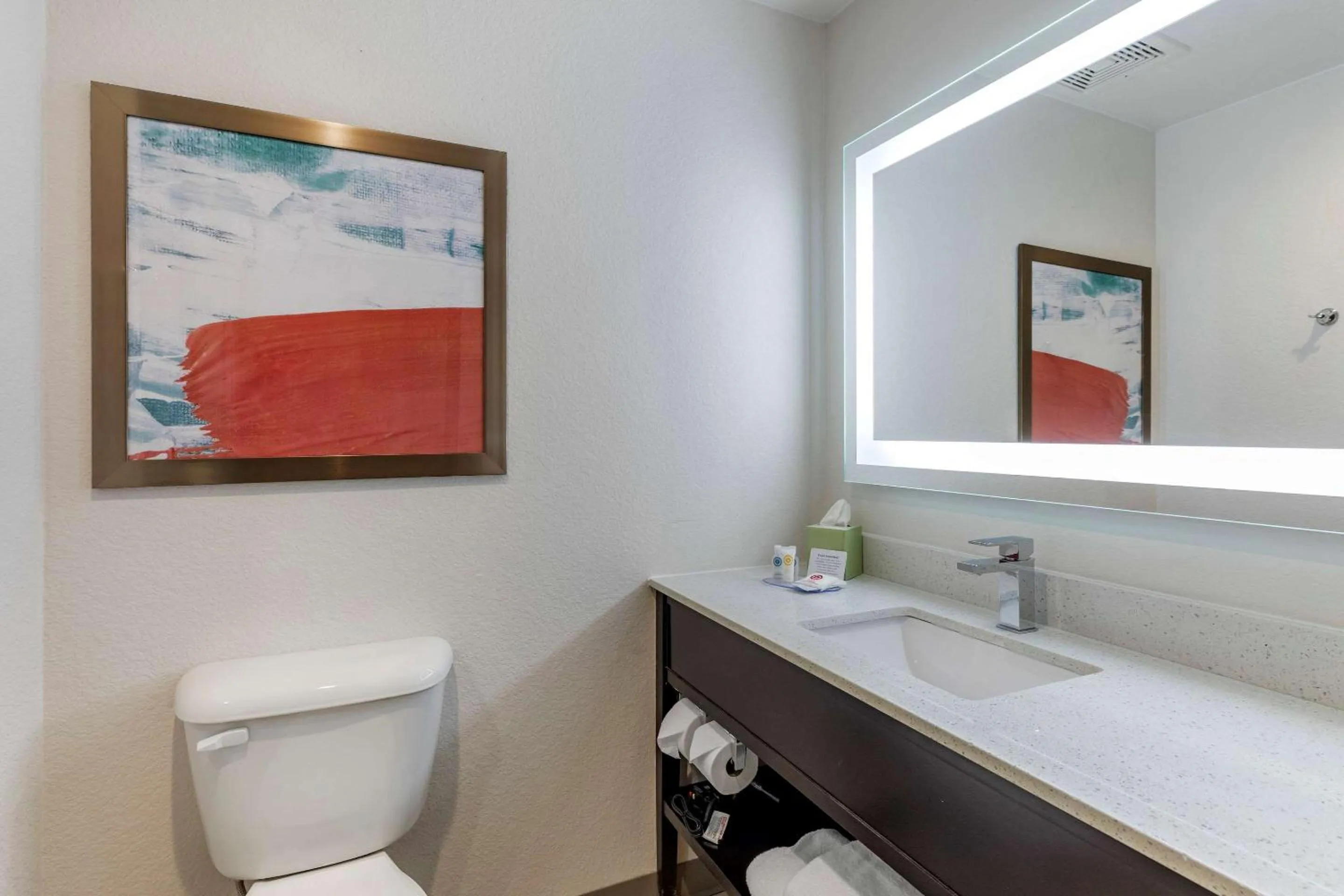 Bedroom in Comfort Inn & Suites Bennett