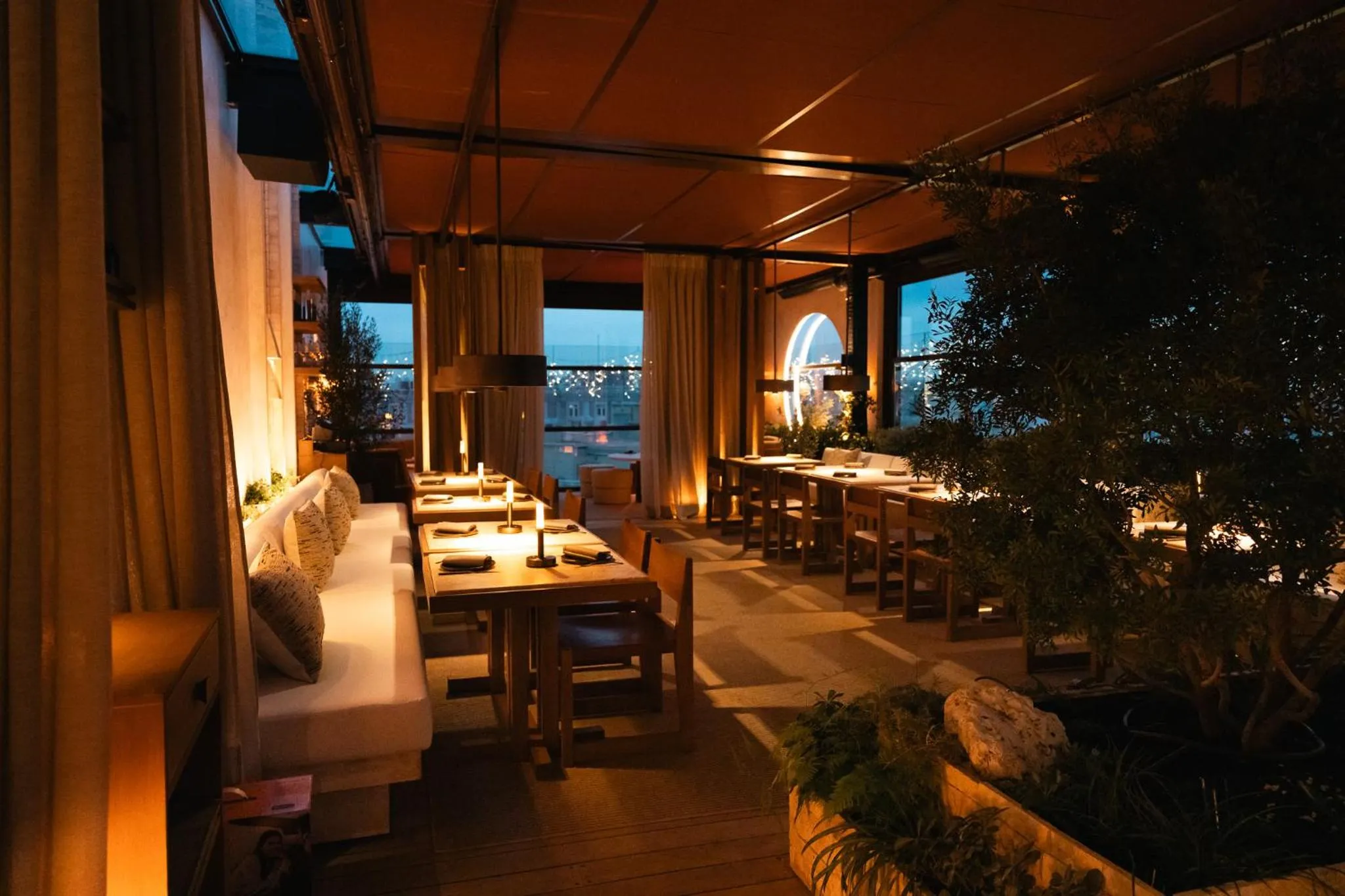 Restaurant/places to eat in Thompson Madrid, by Hyatt