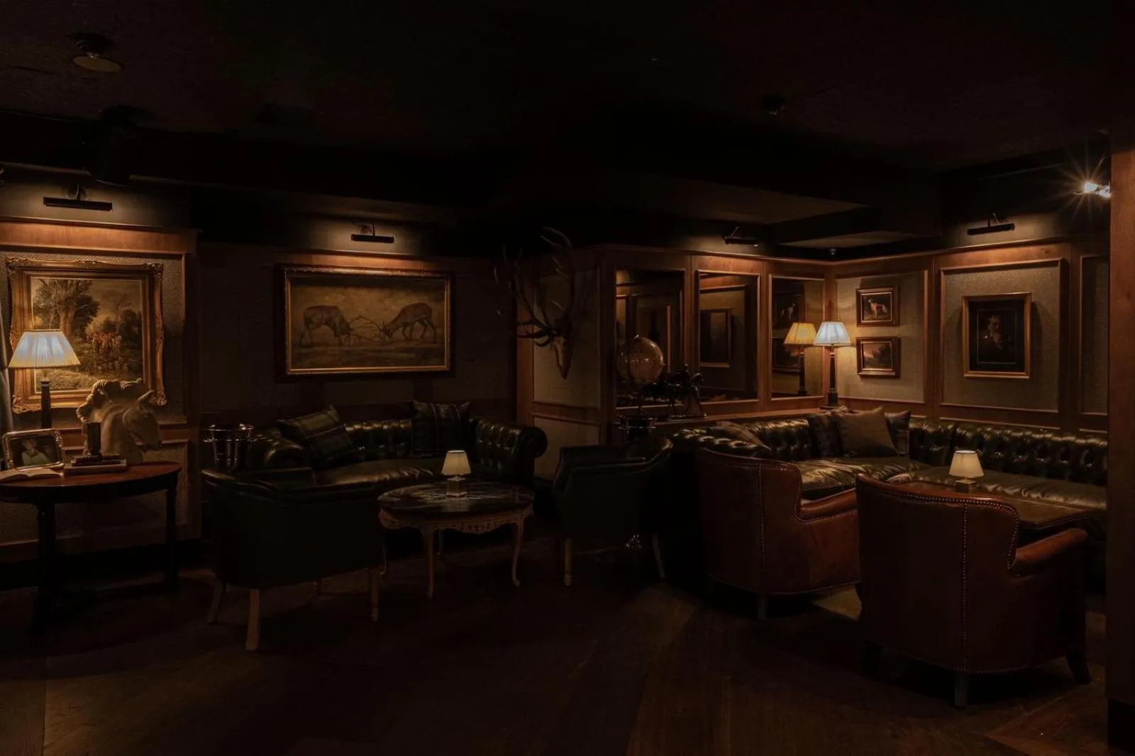 Restaurant/places to eat in Thompson Madrid, by Hyatt