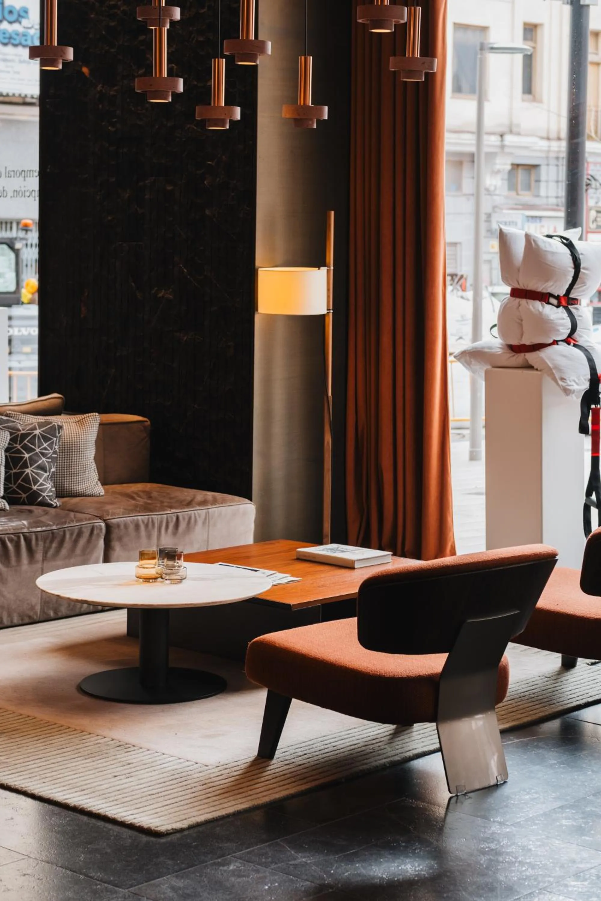 Lounge or bar in Thompson Madrid, by Hyatt