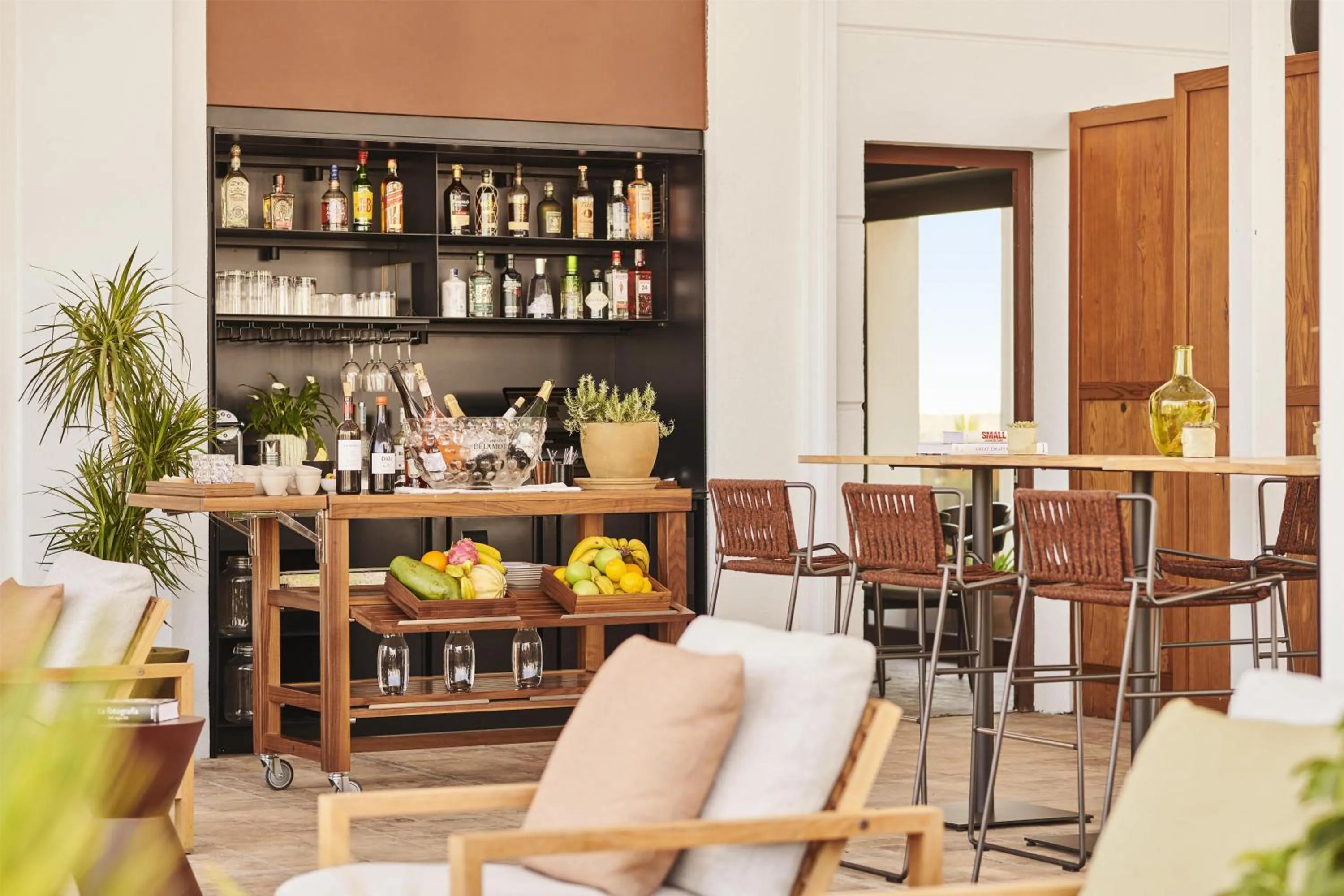 Restaurant/places to eat in Thompson Madrid, by Hyatt