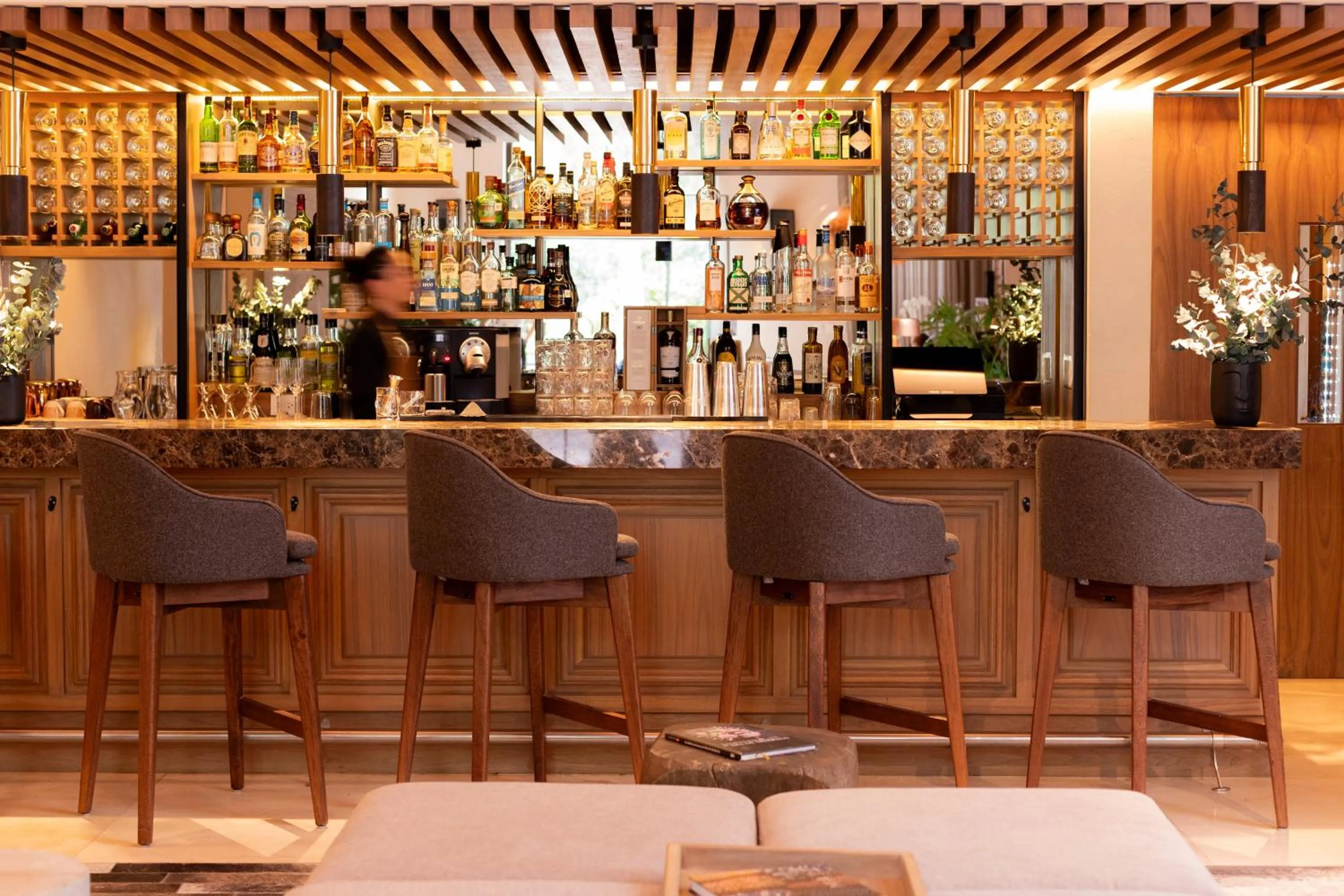 Lounge or bar in NUMU Boutique Hotel, The Unbound Collection by Hyatt