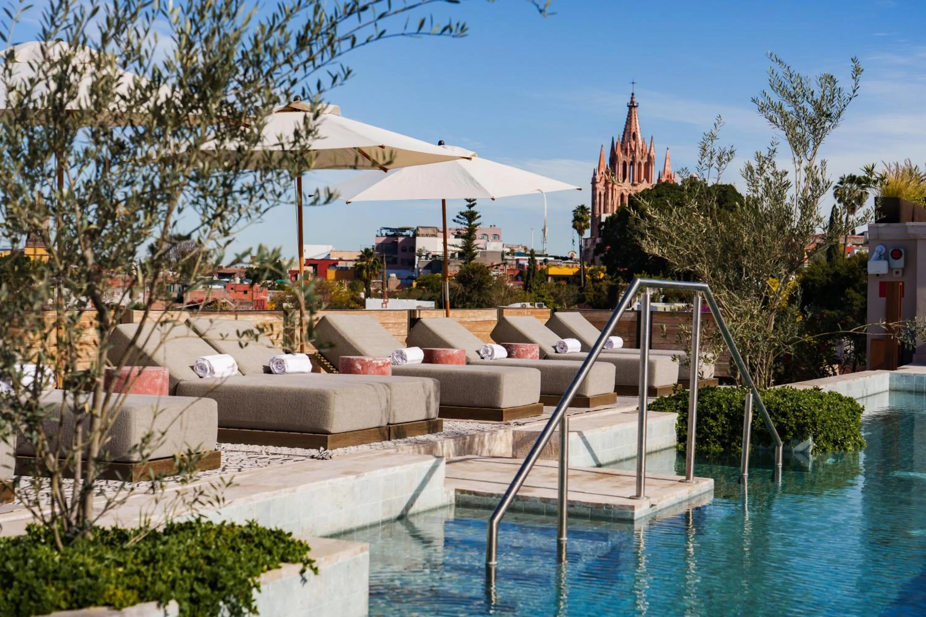 Swimming pool in NUMU Boutique Hotel, The Unbound Collection by Hyatt