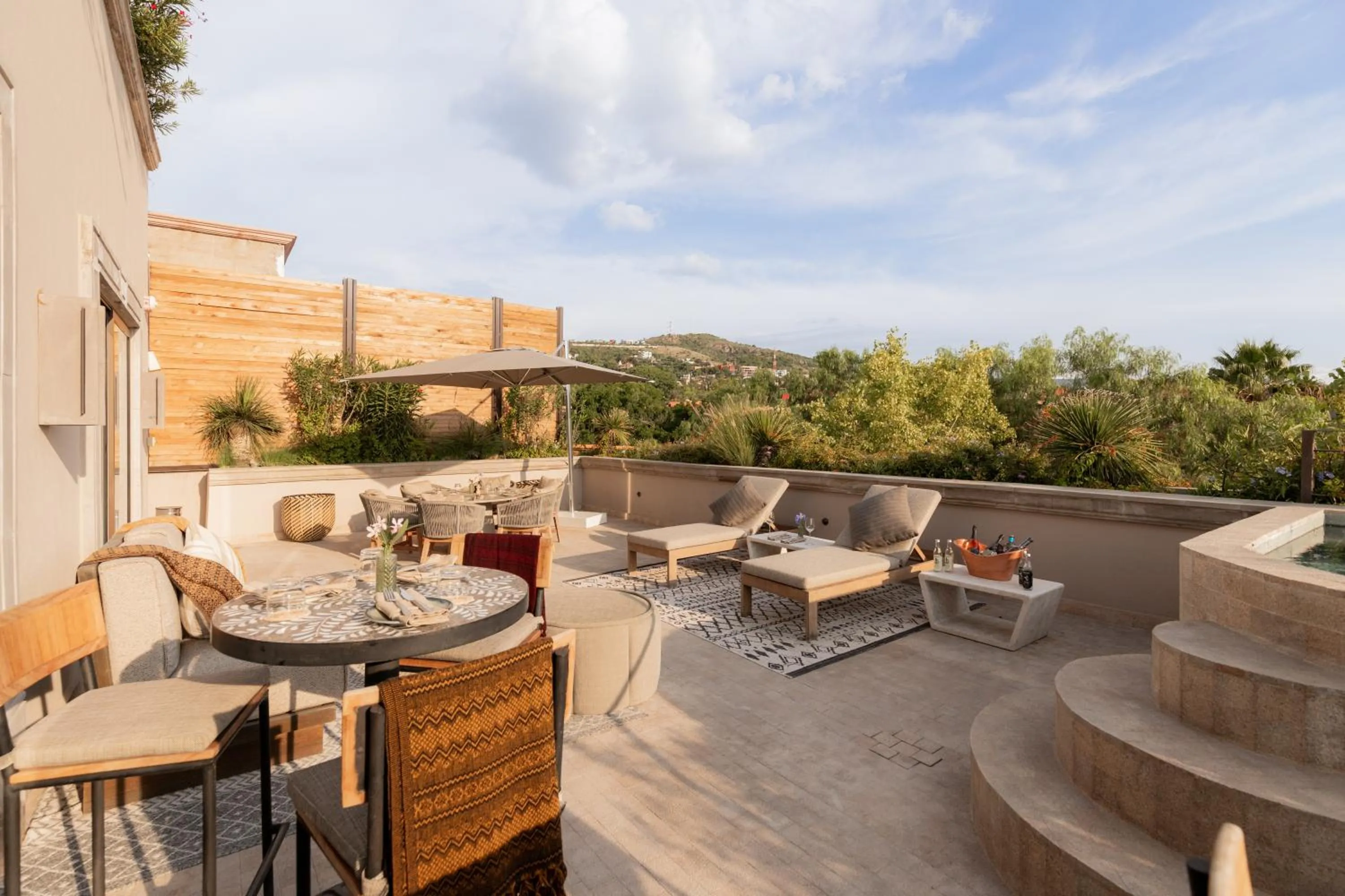 room service in NUMU Boutique Hotel, The Unbound Collection by Hyatt