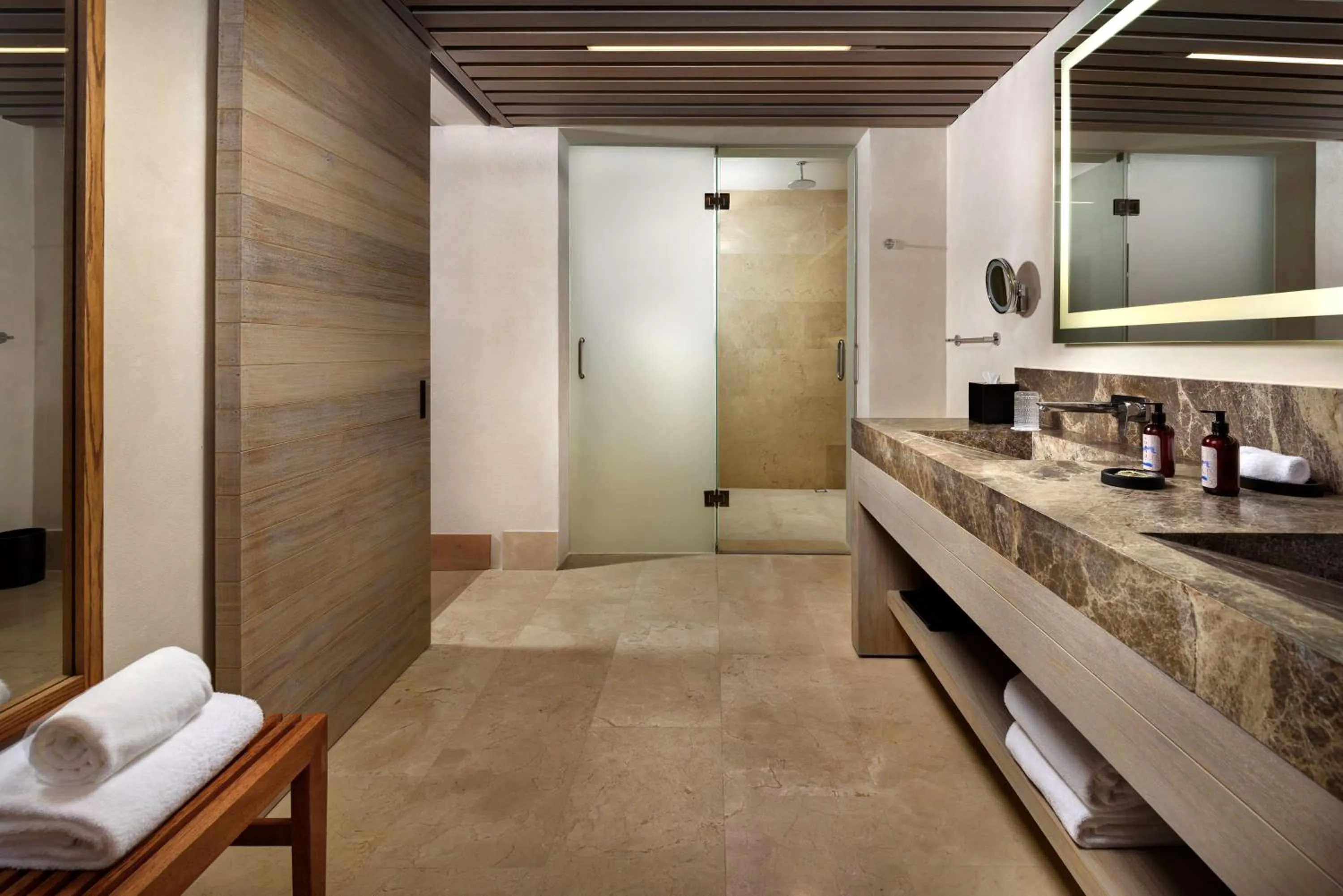 Bathroom in NUMU Boutique Hotel, The Unbound Collection by Hyatt