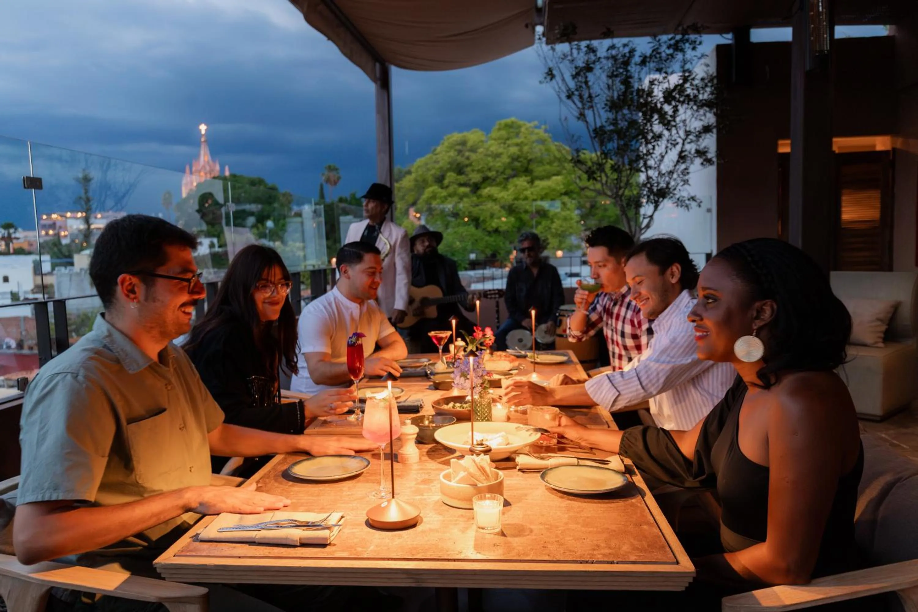 Restaurant/places to eat in NUMU Boutique Hotel, The Unbound Collection by Hyatt