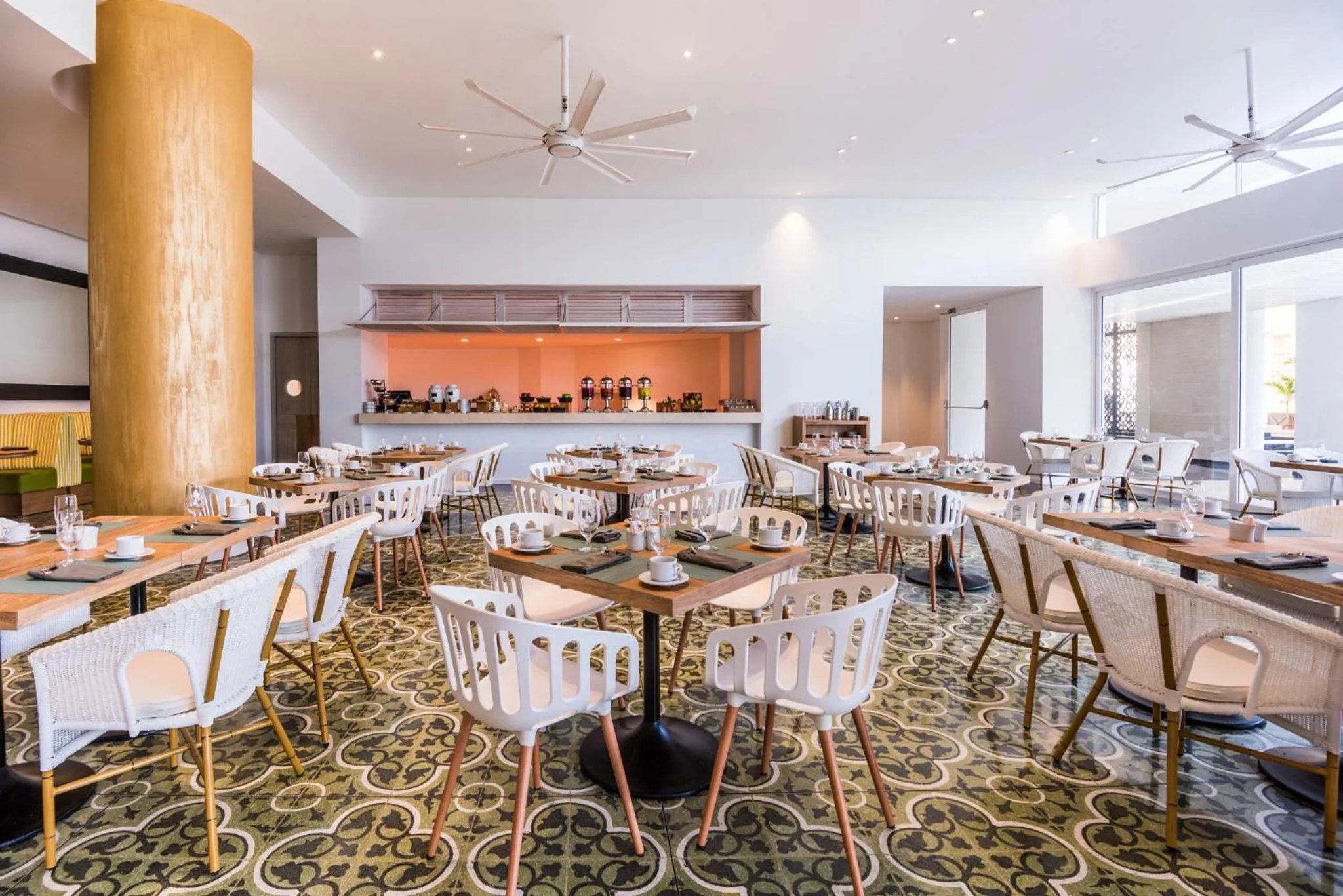 Restaurant/places to eat in Dreams Karibana Cartagena Golf & Spa Resort