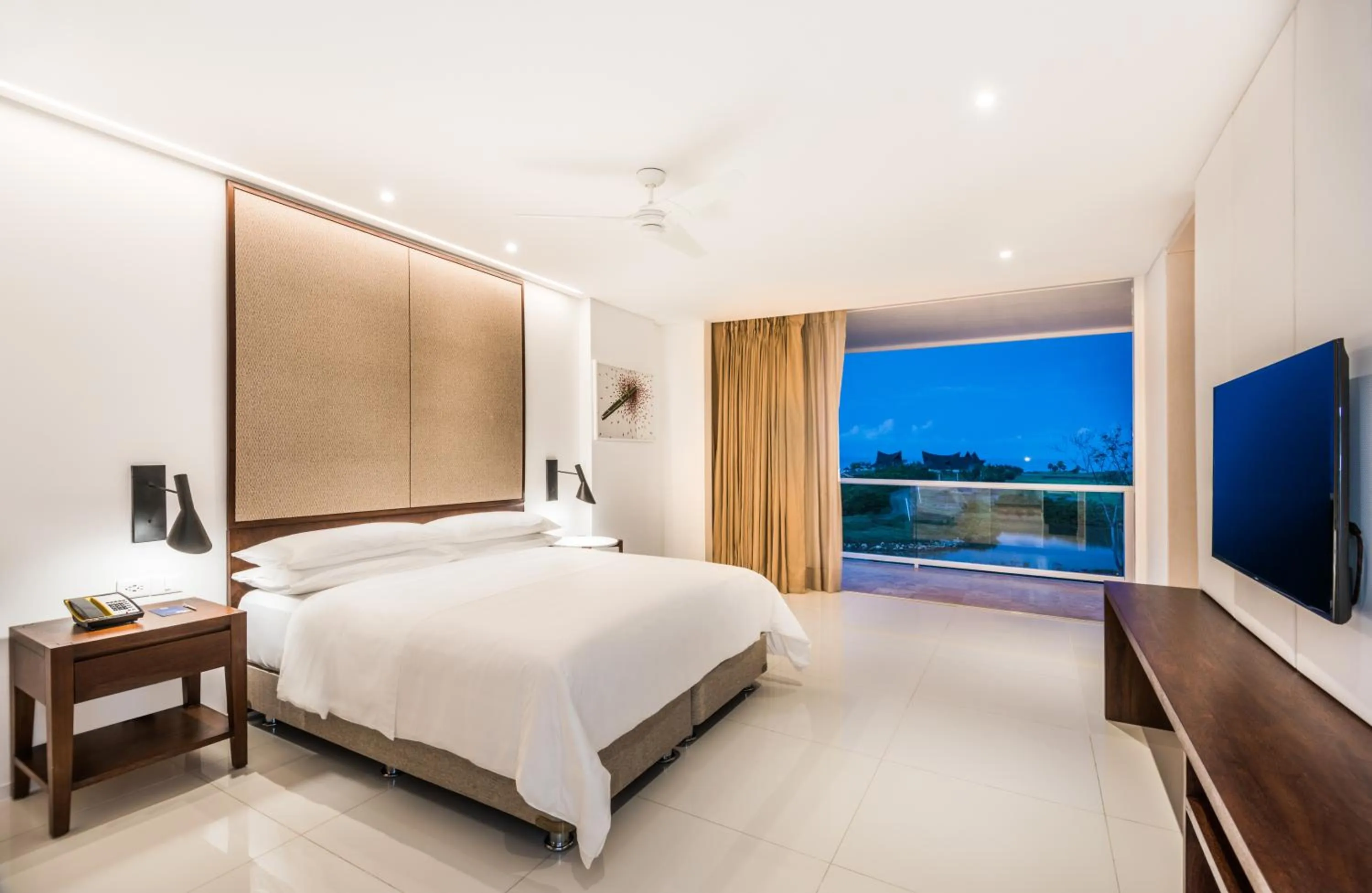 Photo of the whole room, Bed in Dreams Karibana Cartagena Golf & Spa Resort