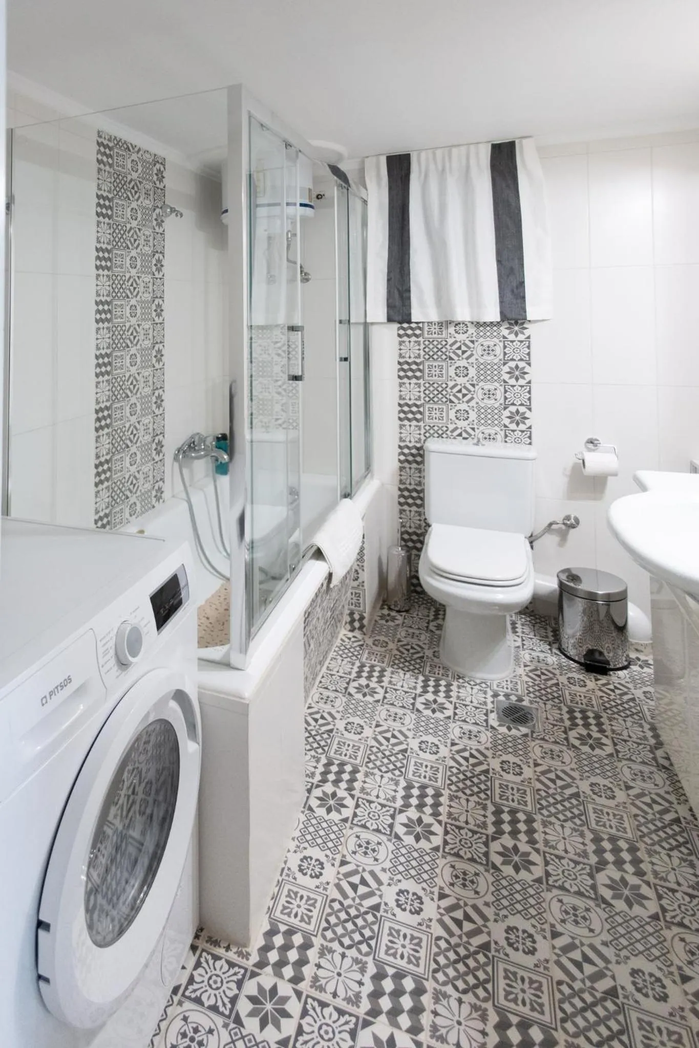 Bathroom in Best House, Psila Alonia Square Luxury, Patra