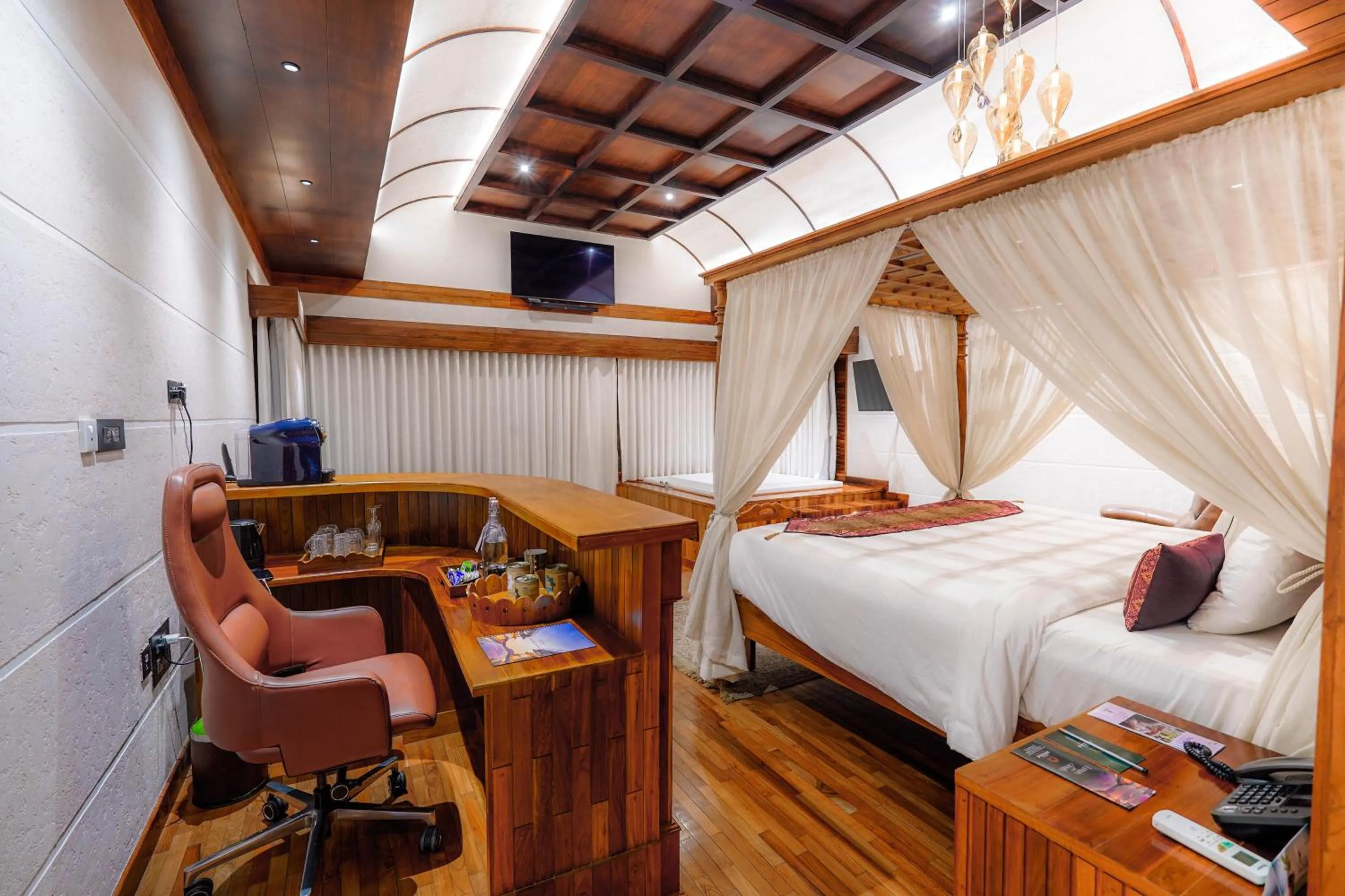 Bedroom, Bed in Chandys Drizzle Drops - Munnar Top Station