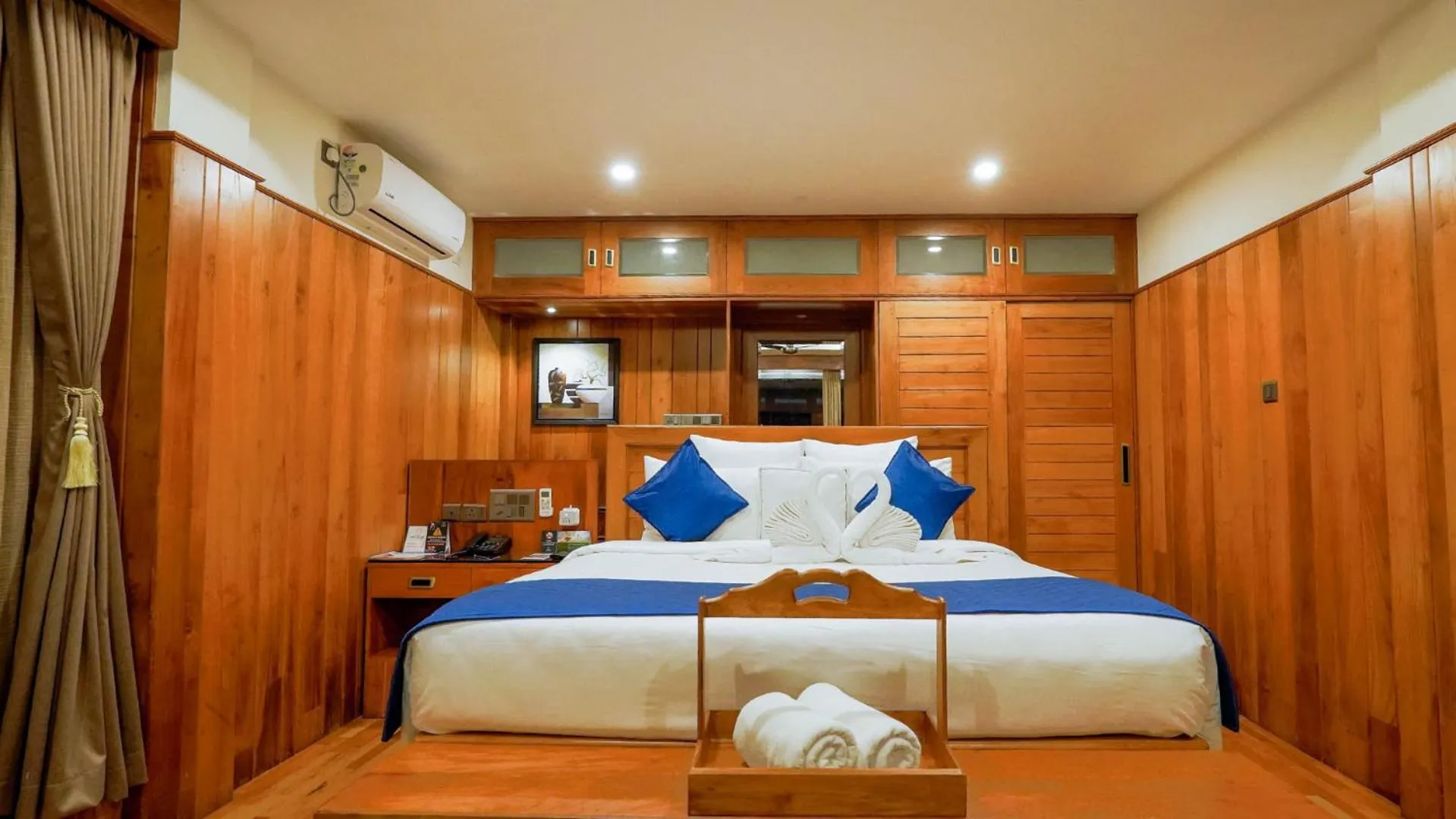 Bed in Chandys Drizzle Drops - Munnar Top Station