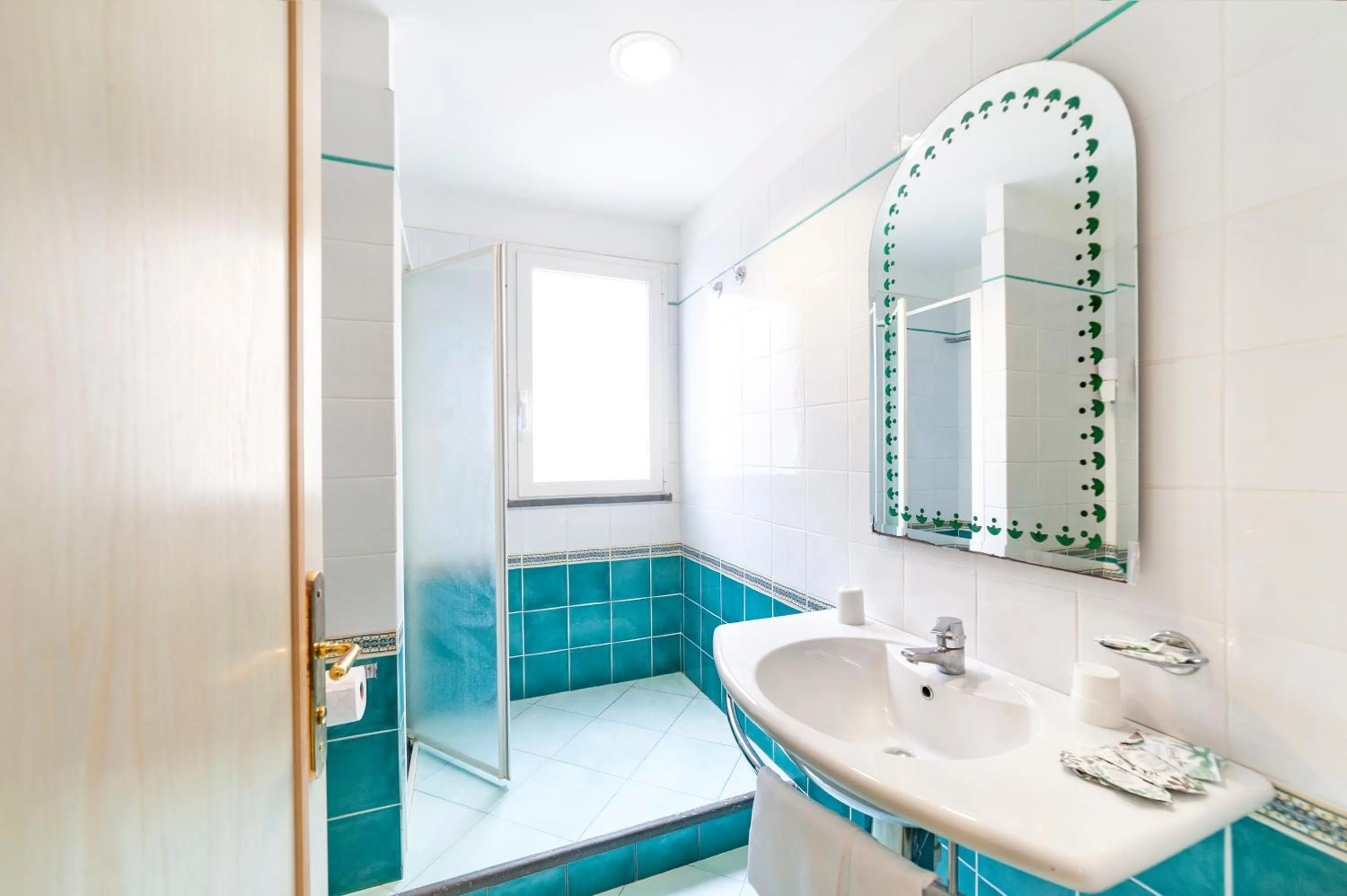 Shower in Hotel Terme Don Pepe