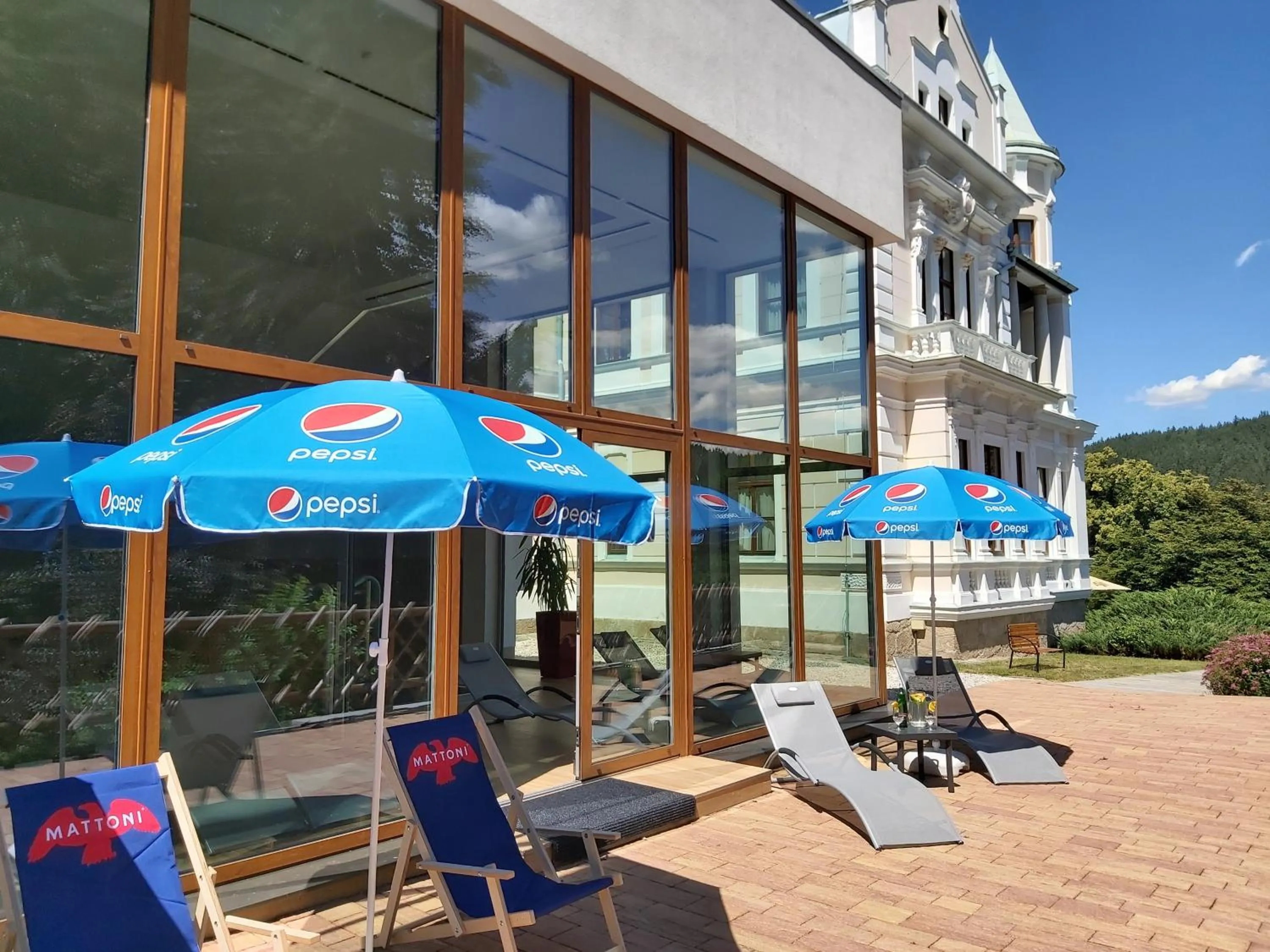 Property building in Hotel Château Cihelny