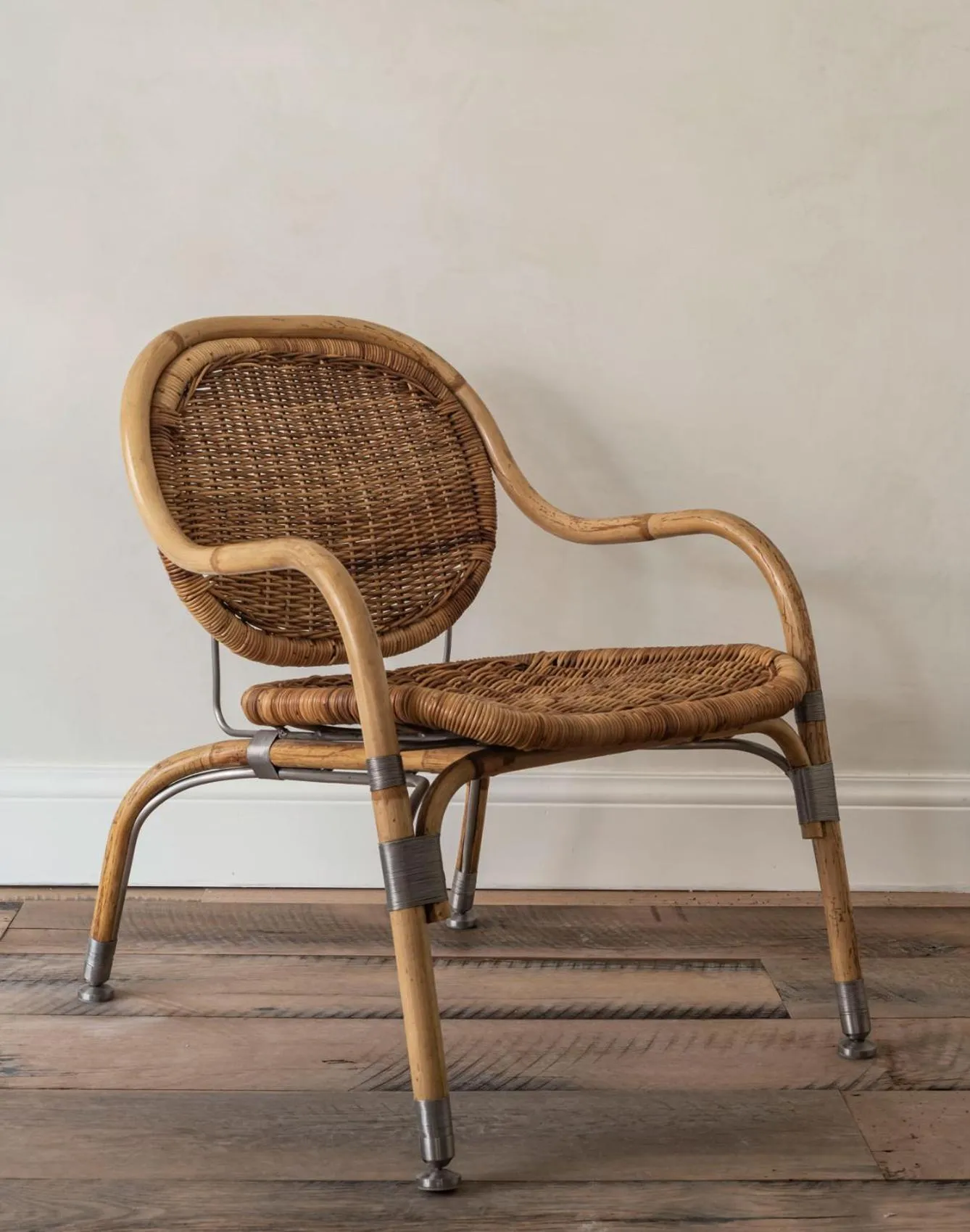 Seating area in The Pinch Charleston