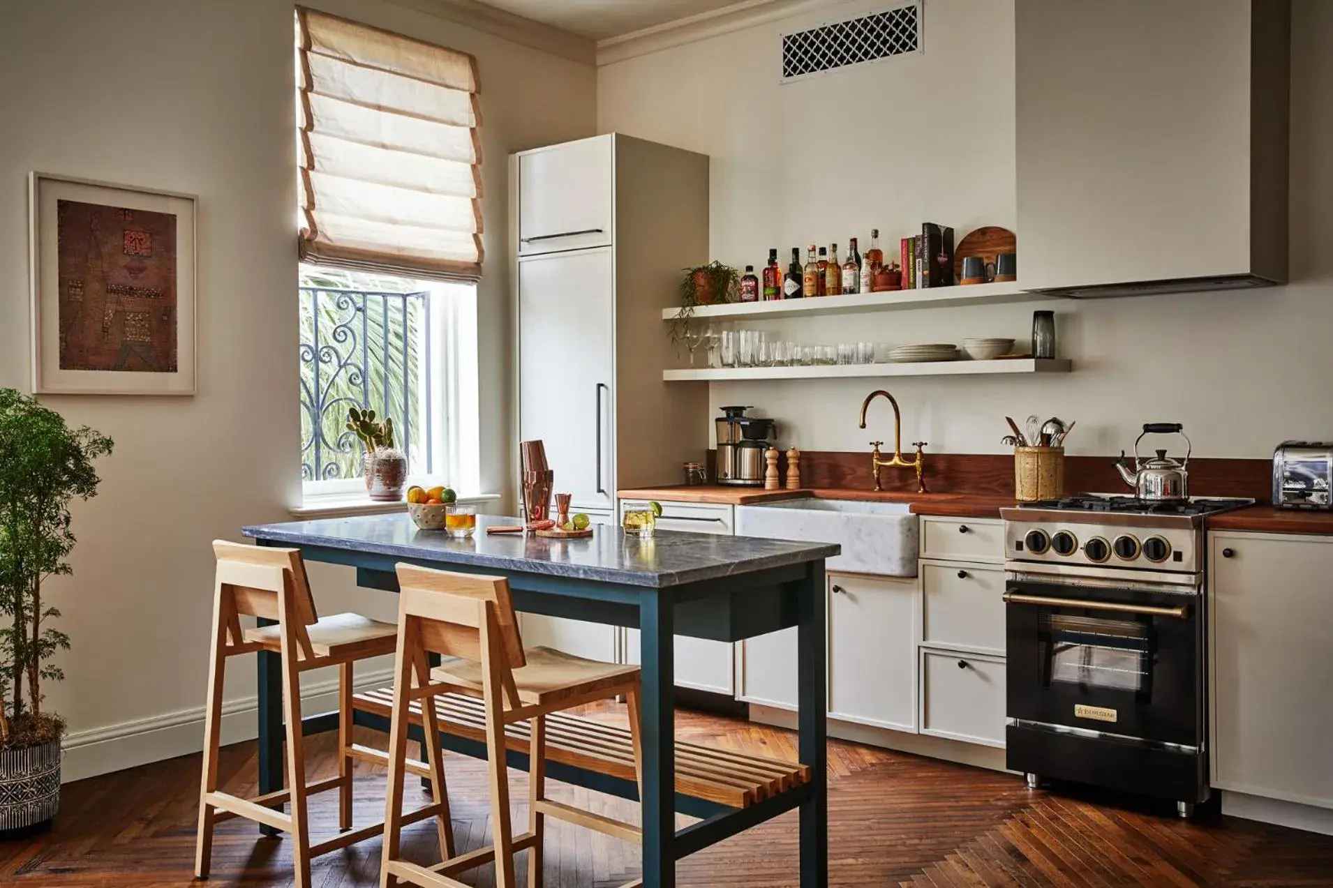 Suite in The Pinch Charleston Suite in The Pinch Charleston